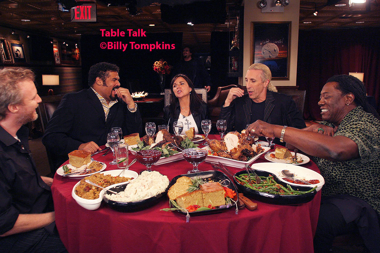  musicians enjoying Thanksgiving dinner on a VH1 Classic set 