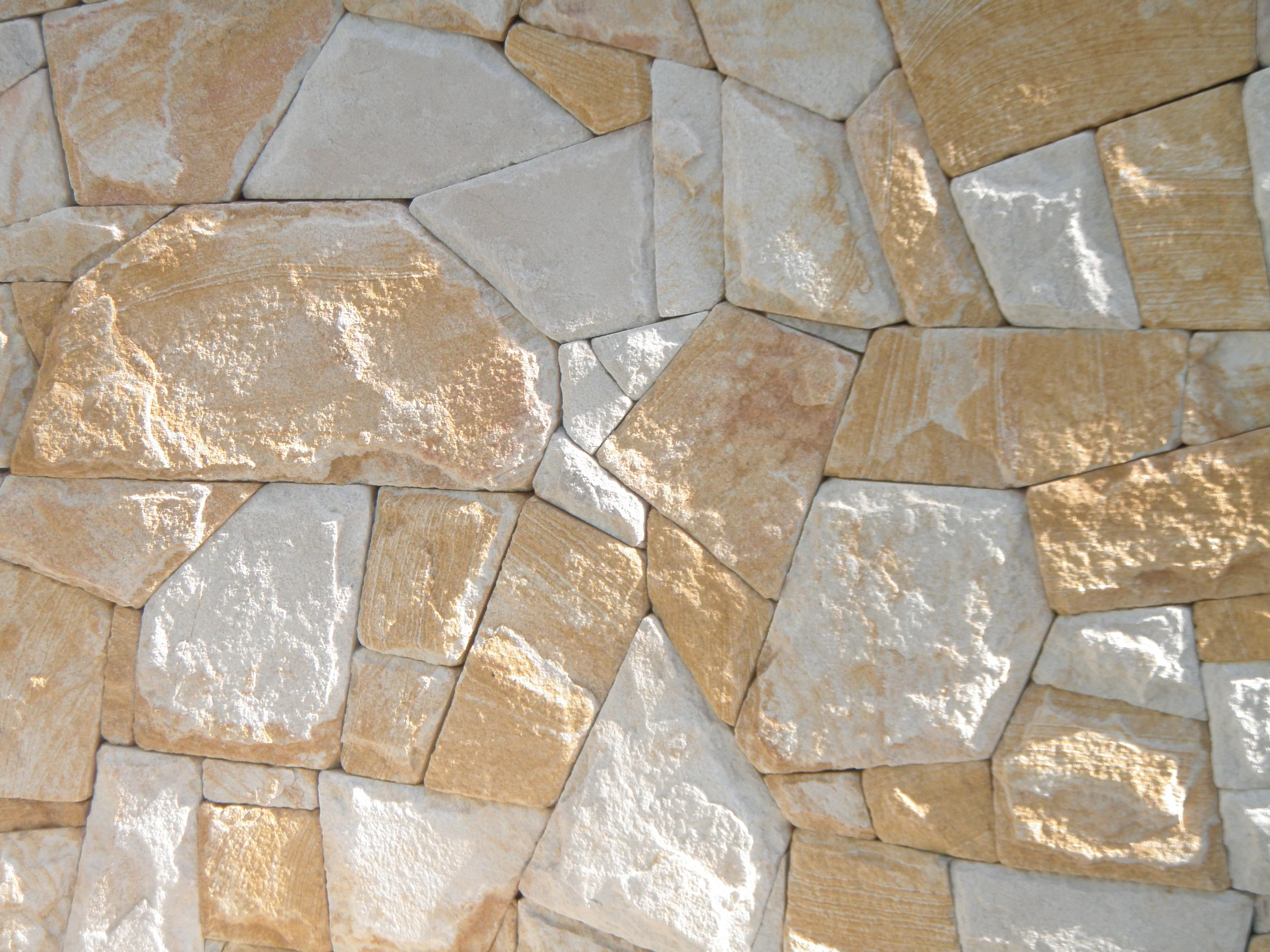 Pool wall close up.JPG