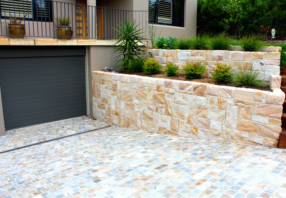 Random Splitfaced Retaining Wall2.jpg