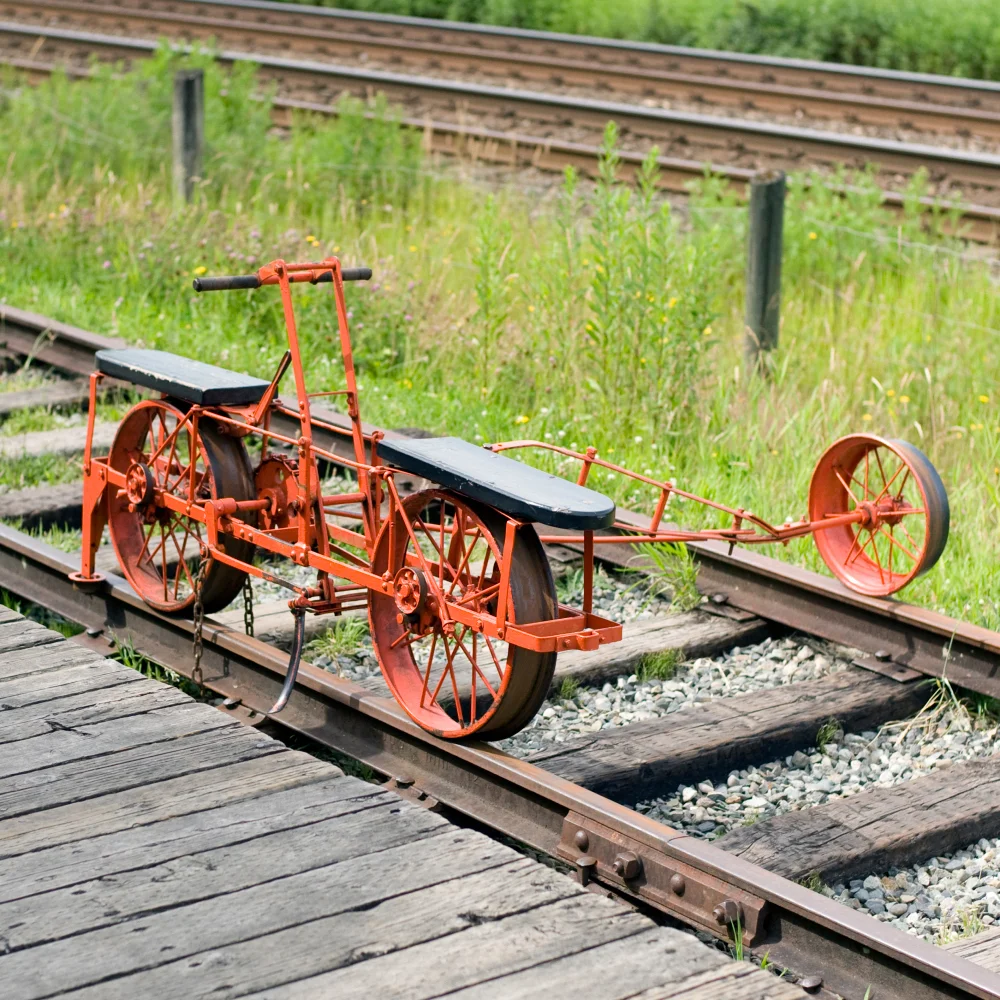 VEHICLES AND TECHNICS (9).jpg