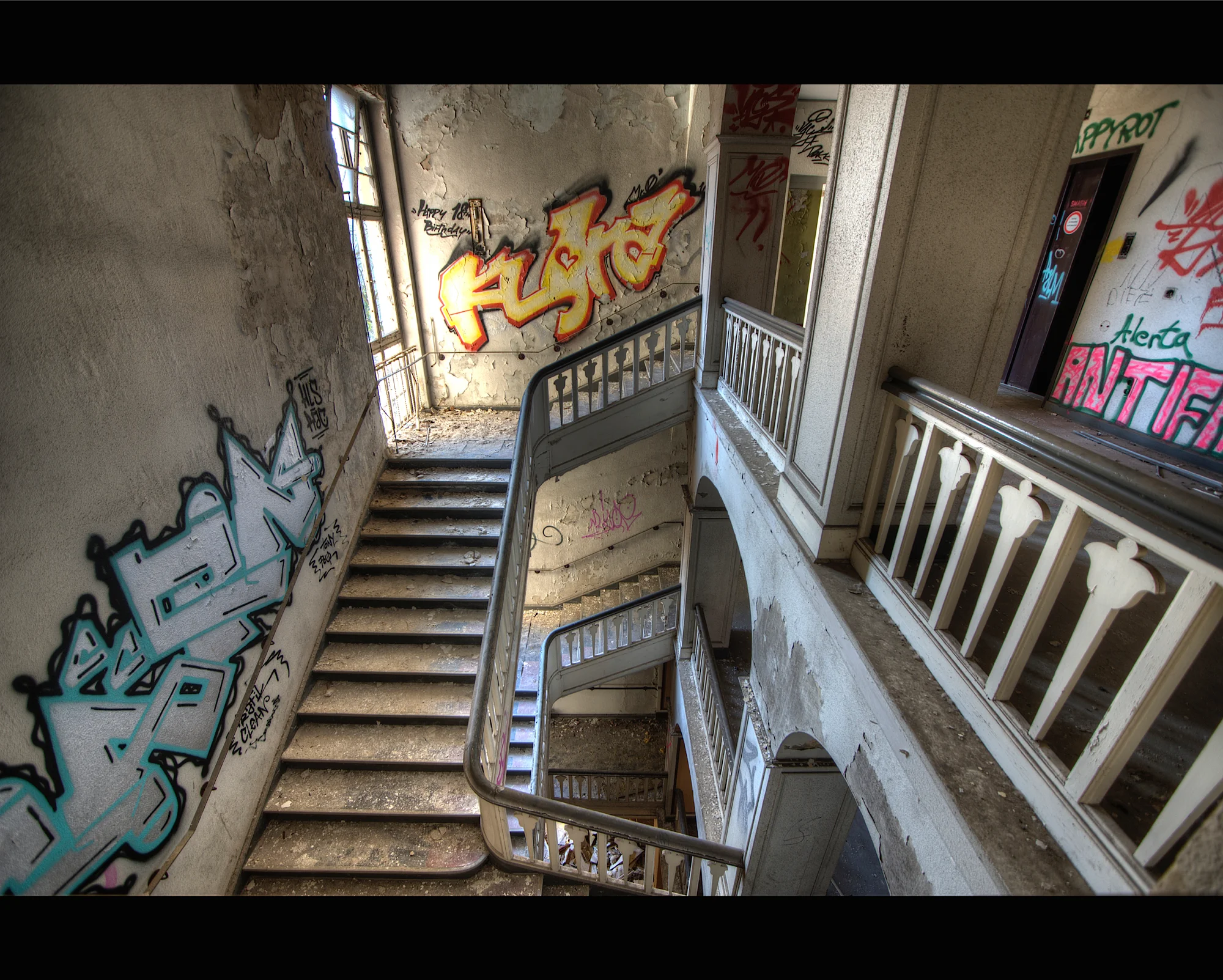 facebook_urbex_0003.jpg