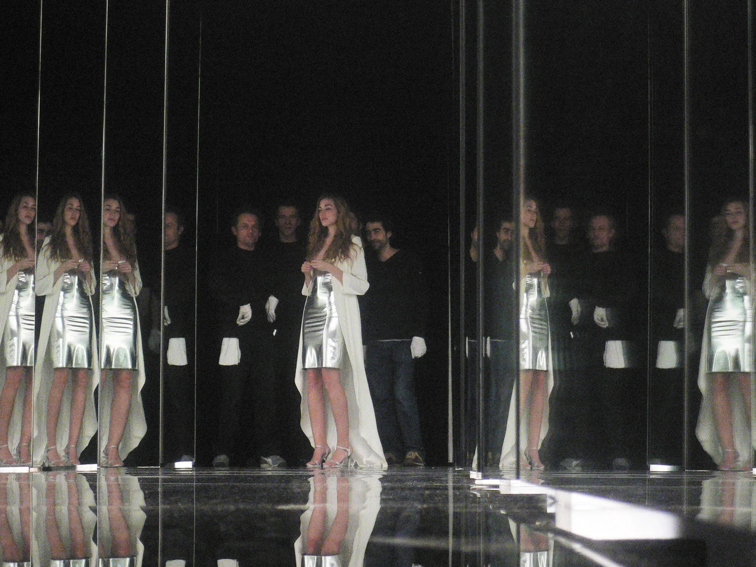 Dolce & Gabbana (on stage picture) / The One 