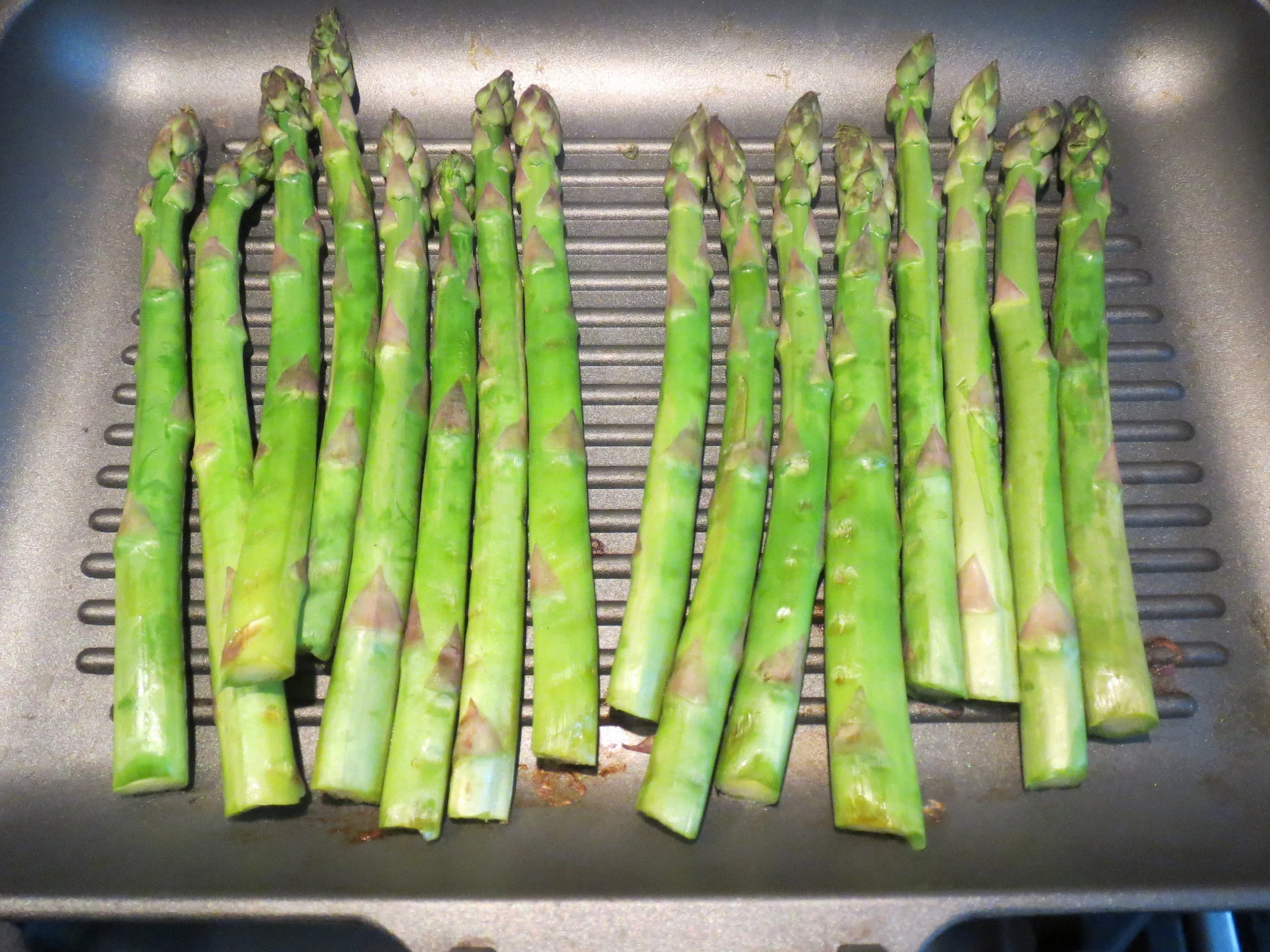 4 ways with Asparagus (in 15 mins or less!)