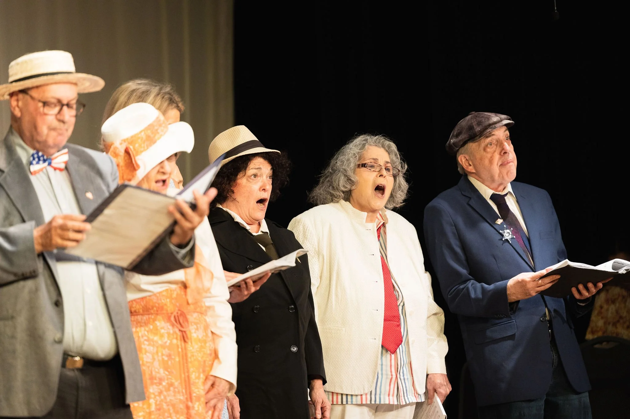   Photo by Mia Isabella Photography / Michael Russell  