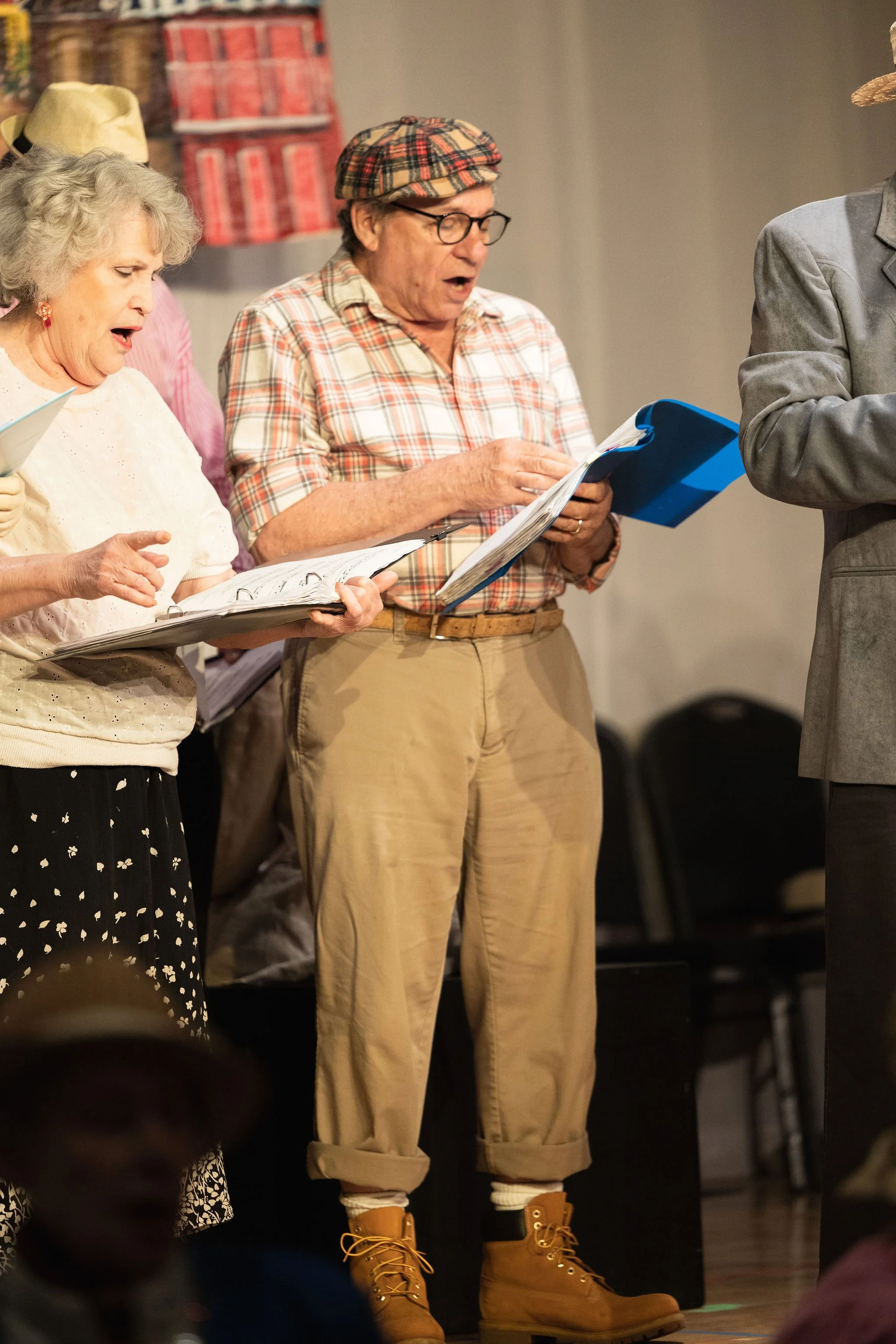   Photo by Mia Isabella Photography / Michael Russell  