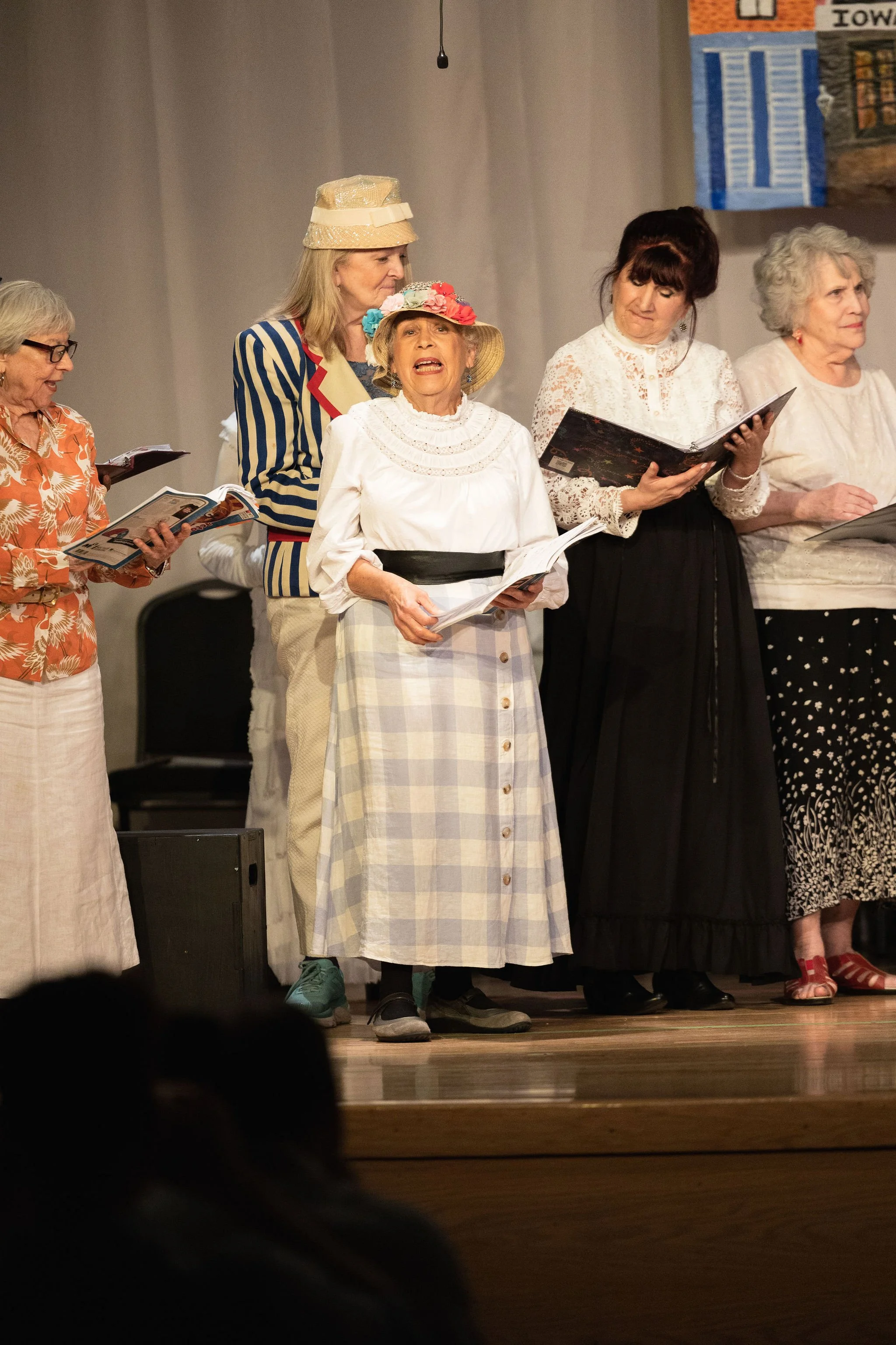   Photo by Mia Isabella Photography / Michael Russell  