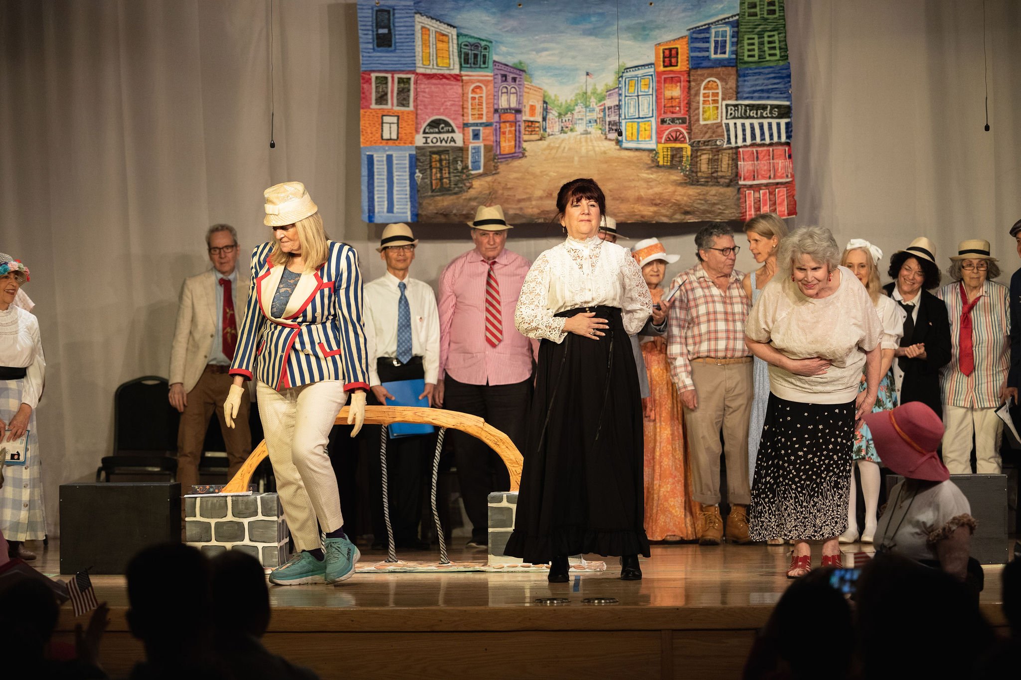   Photo by Mia Isabella Photography / Michael Russell  