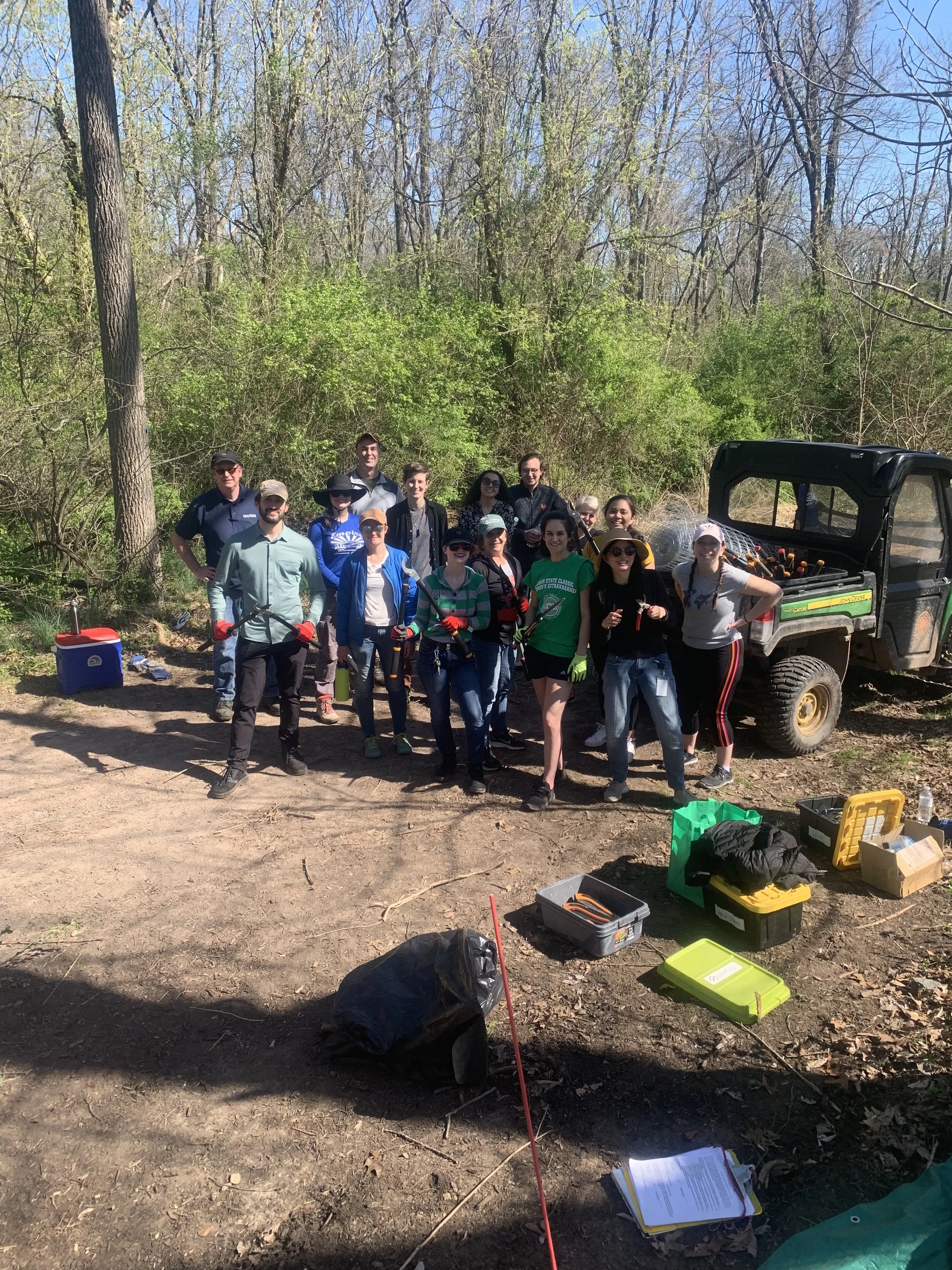 volunteers-group.jpg