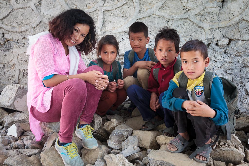  Rewati Gurung talks to pupils of the Shree Salme Primary School about their experiences during the earthquake.&nbsp; 