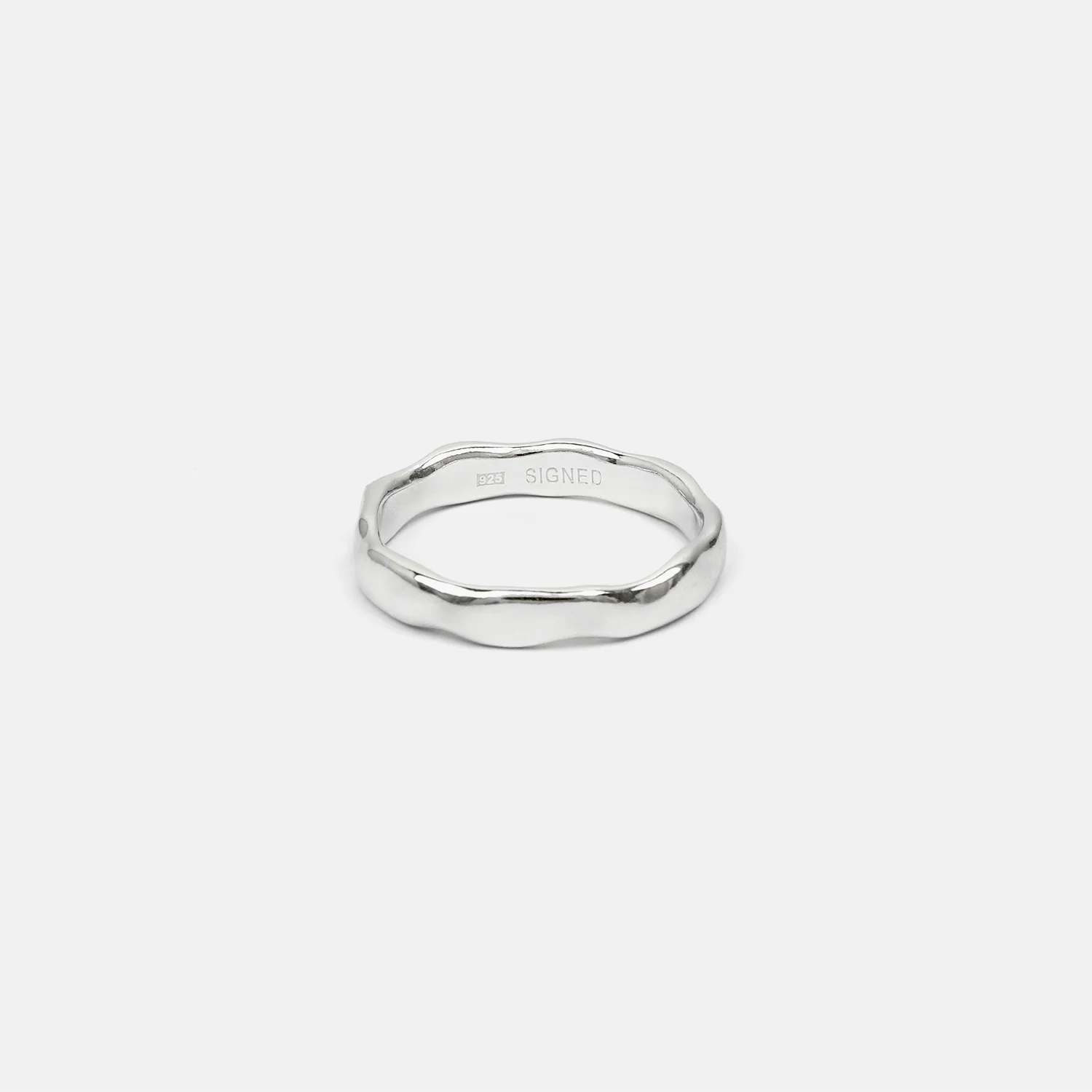 signed-laine-ring-1.jpg