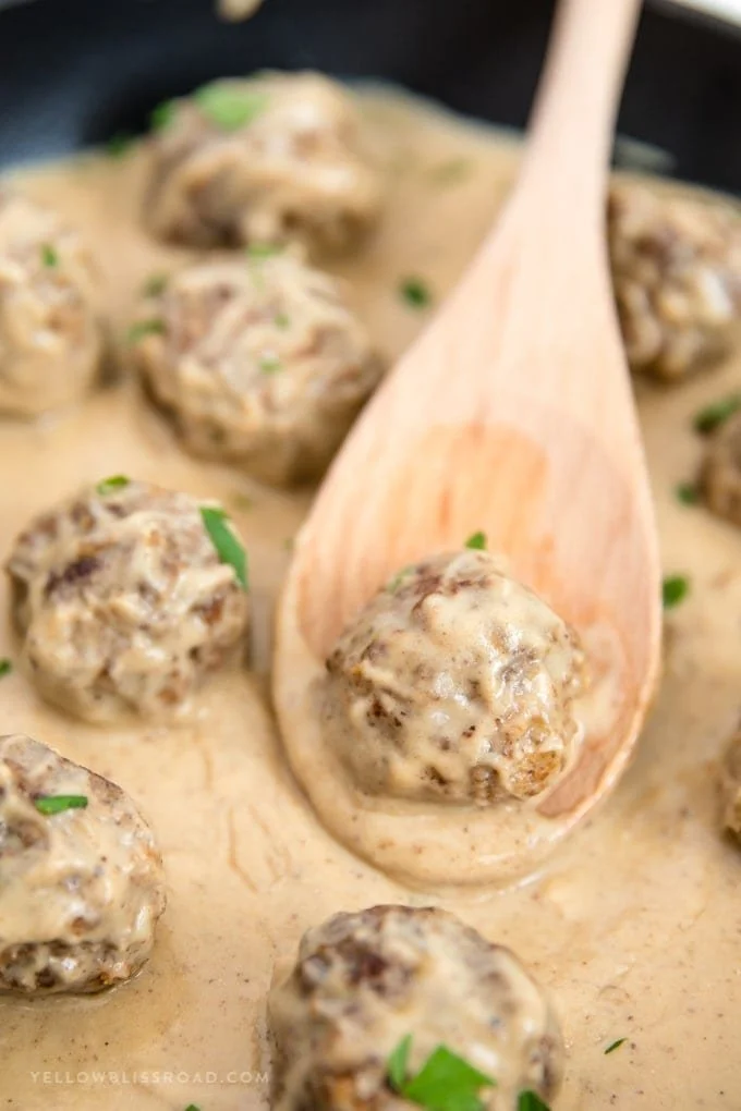 gravy cocktail meatballs.jpg