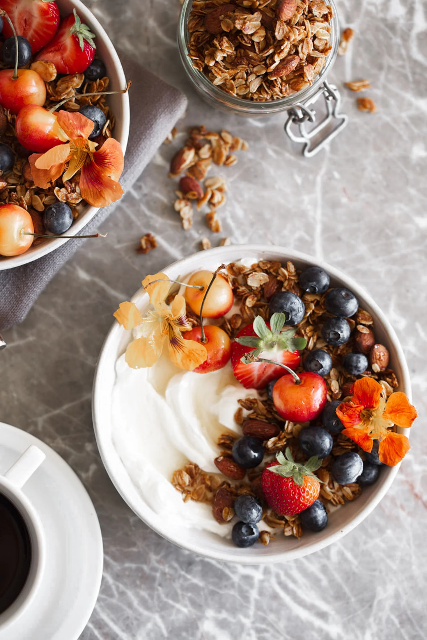 honey almond granola.jpg