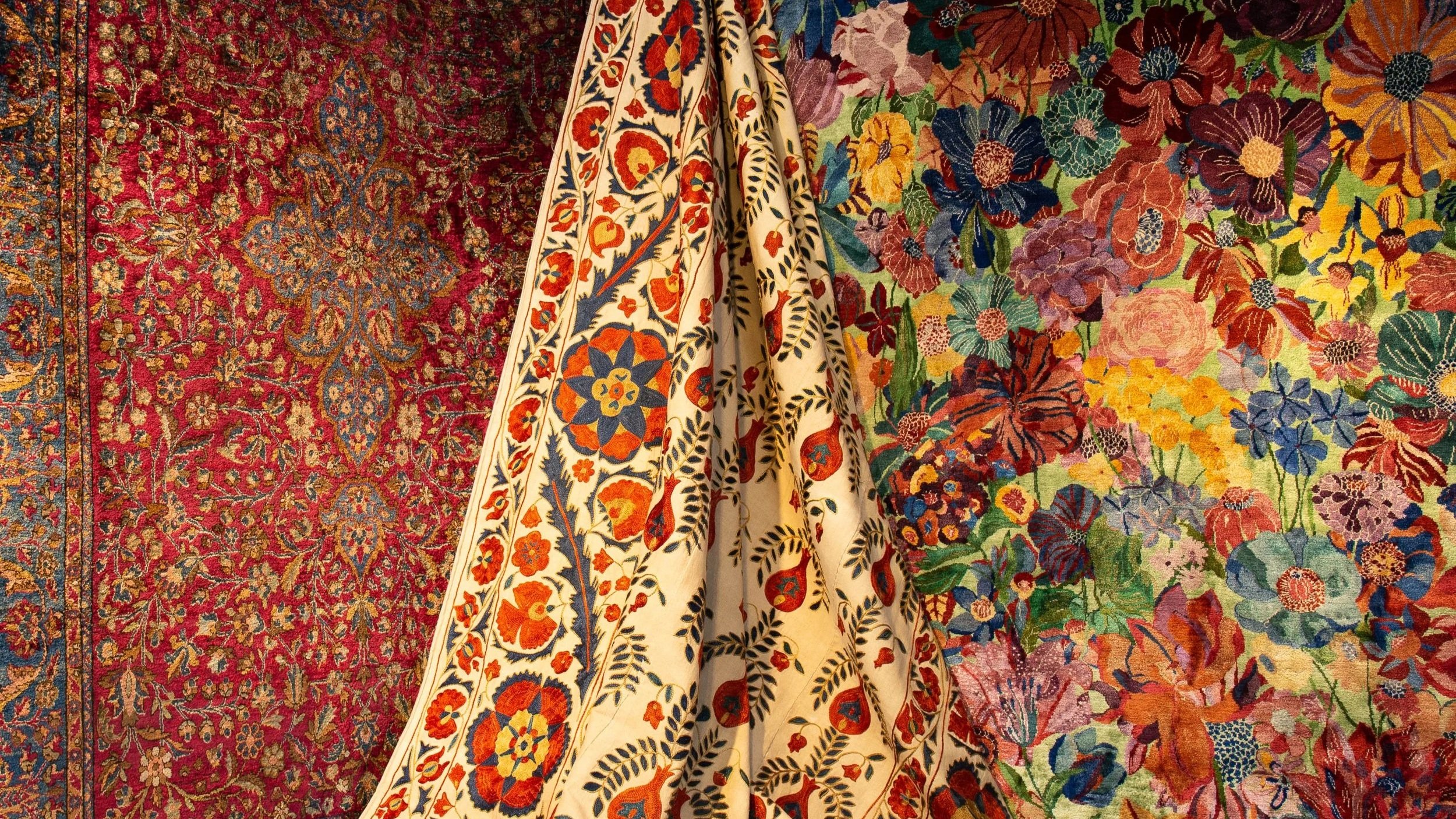 12Libertyorientalcarpets_Adventcalendar_hanging_LARAMILLER.jpg