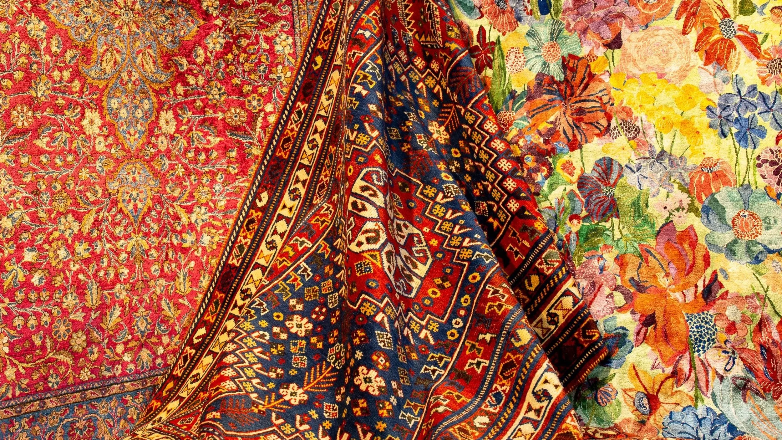 8Libertyorientalcarpets_Adventcalendar_kashgai2_LARAMILLER.jpg