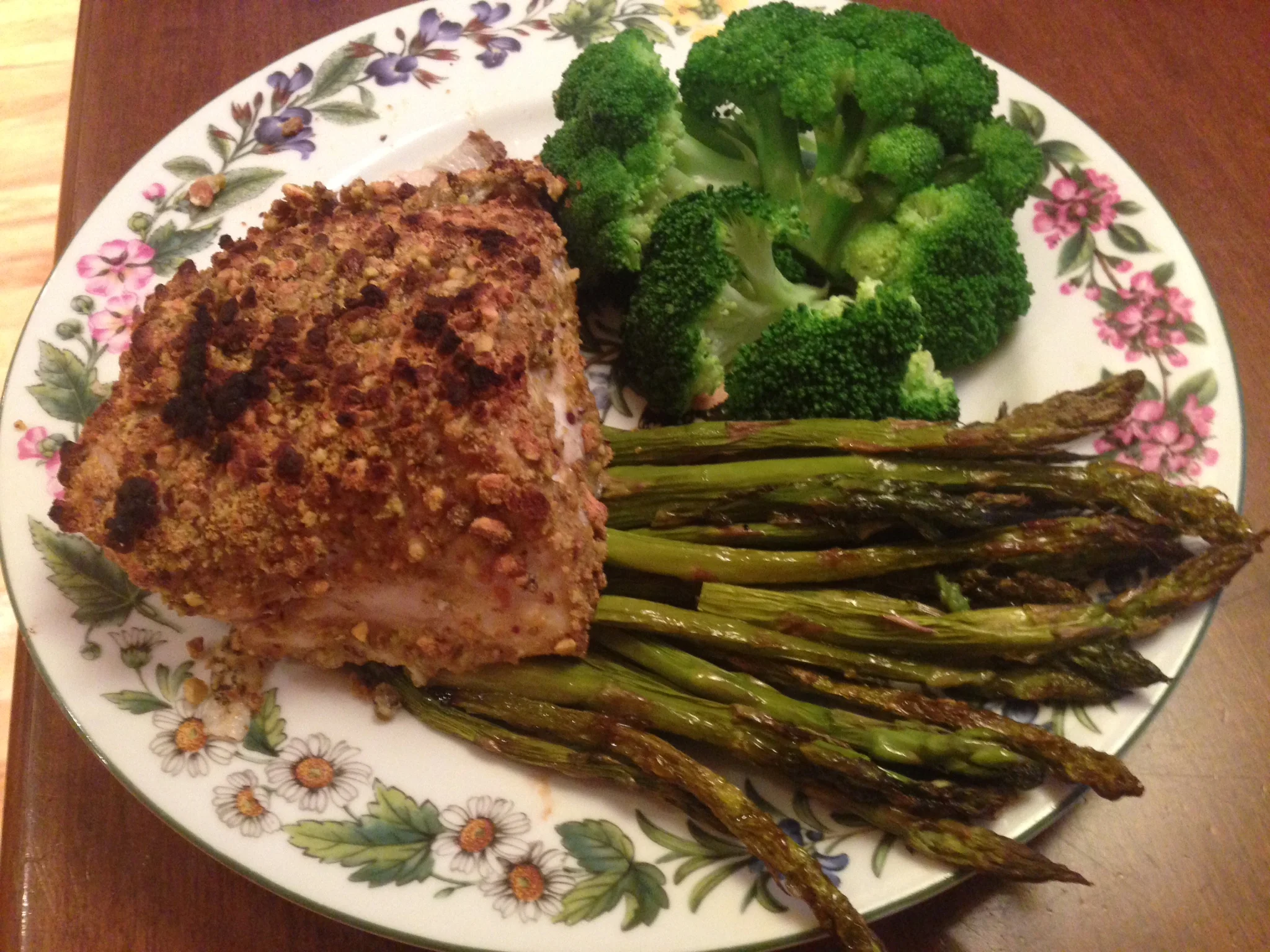 Pistachio Crusted Grouper with Roasted Asparagus and Steamed Broccoli 