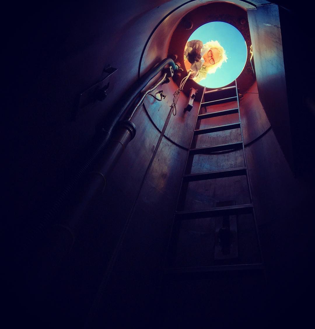 Bomb shelter hatch