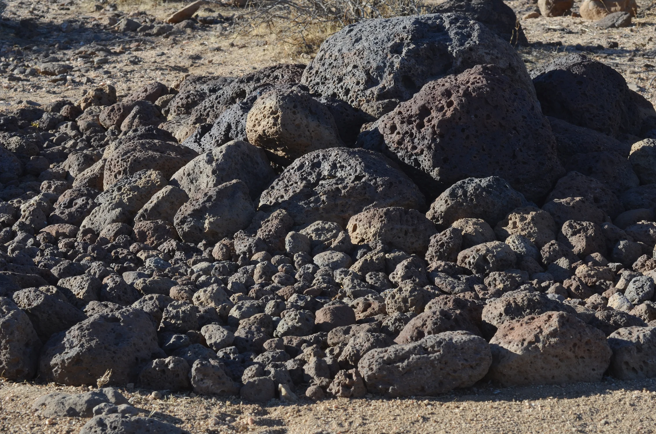 detail - lava rocks ( basalt) 