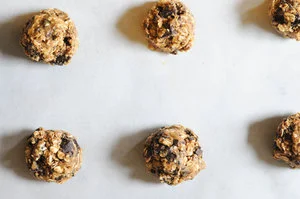 The Best Oatmeal Chocolate Chunk Lactation Cookies for Moms
