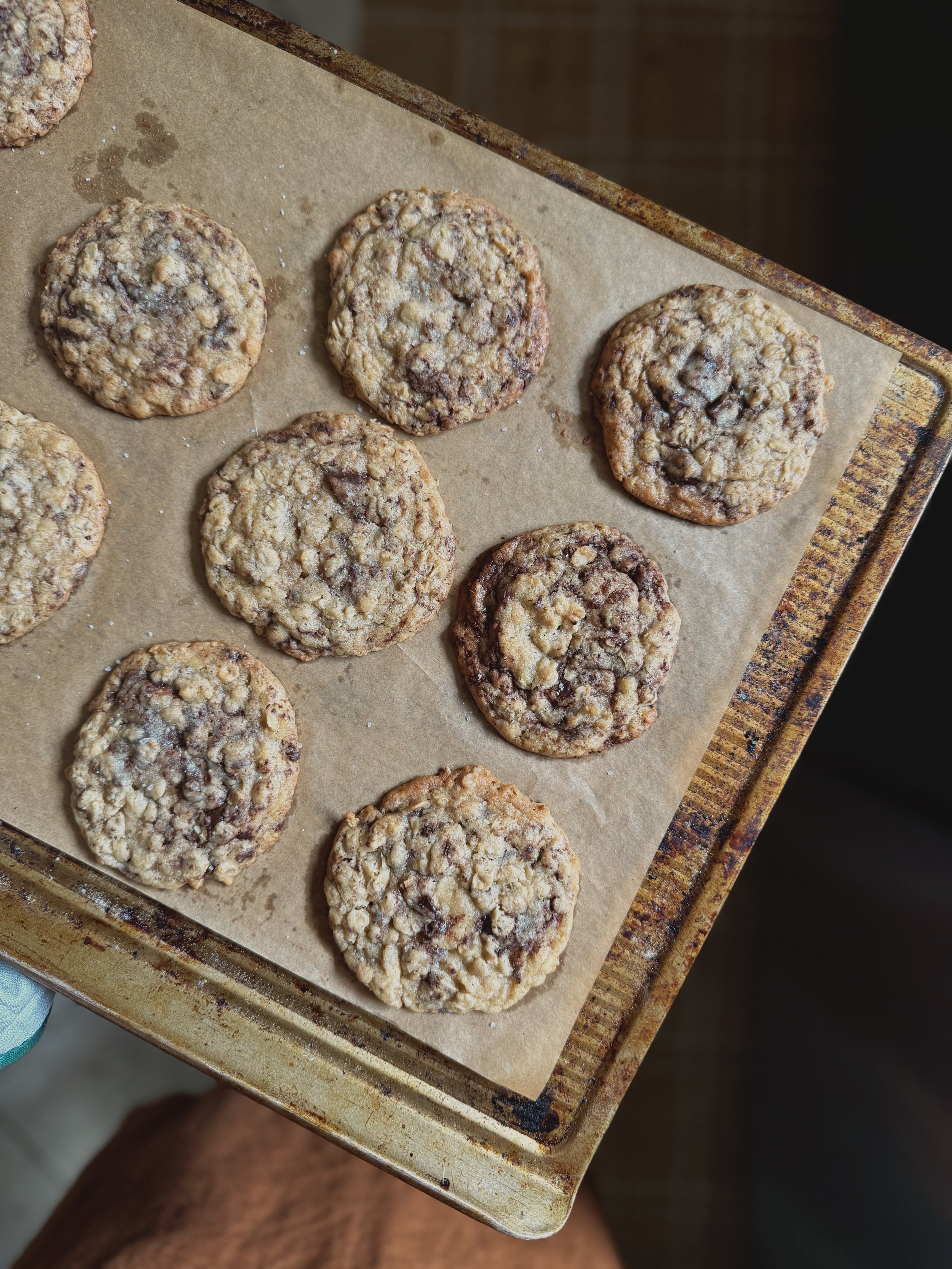 Chewy Oatmeal Cookies with Chocolate Chunks