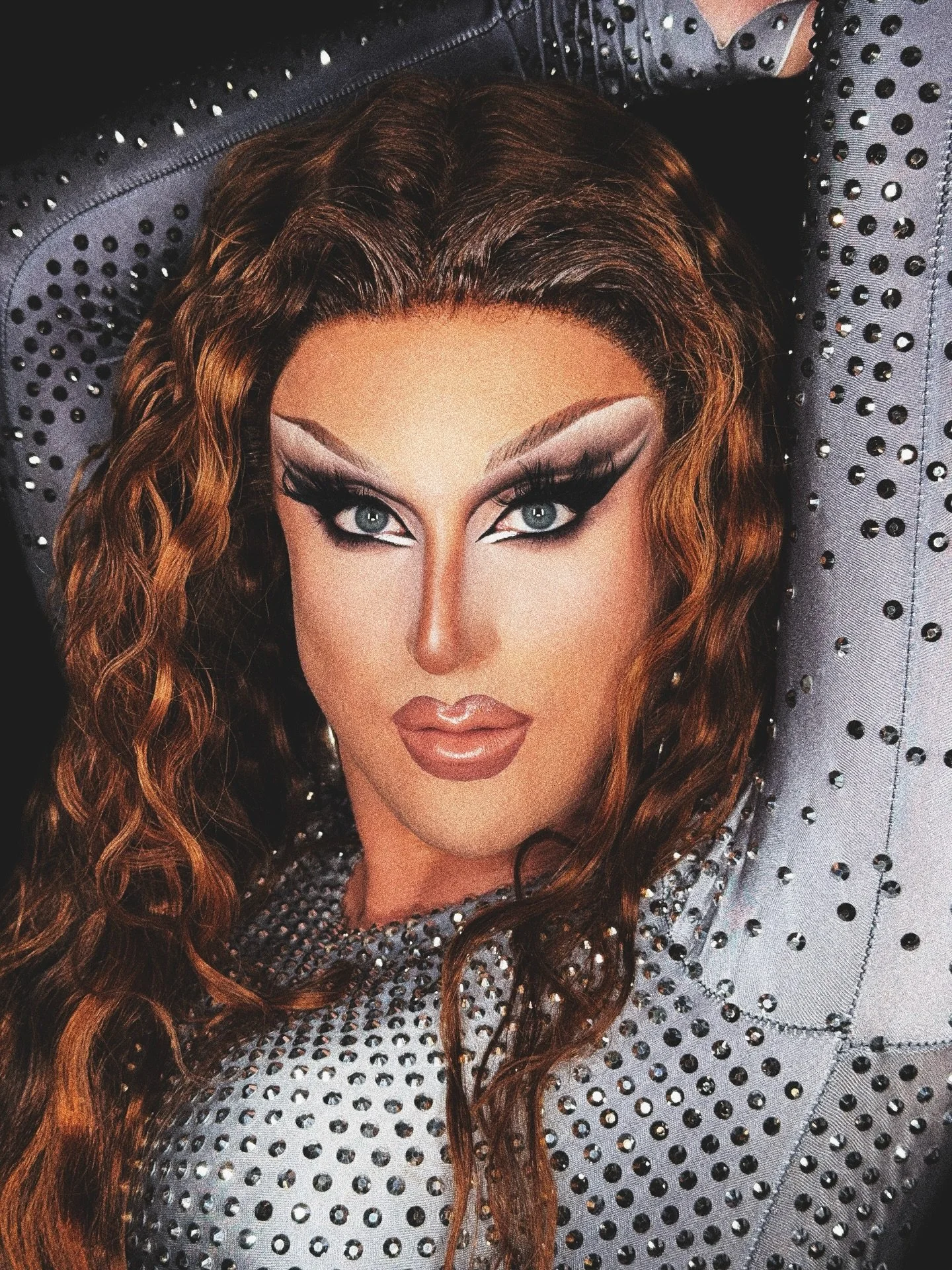 MY NEW DRAG FACE! ✨ so excited to introduce my brand new, permanent makeup 🫧✨ let me know what you think in the comments!
✨
✨
✨
April fools! I turned into @krystalversace for the day 🤣 however, this mug did make several points. Video coming soon! ?