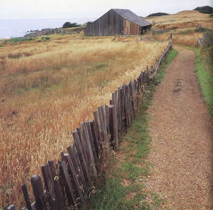 6-Sheep Fence with Barn.jpg
