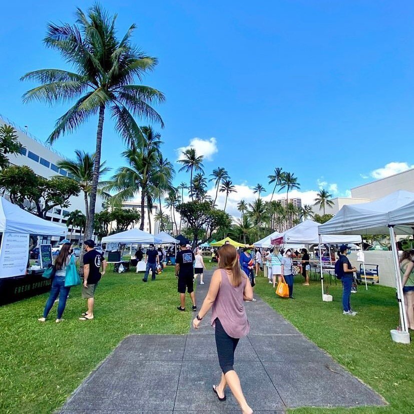 Where will you be on Wednesday, 10/19?

At the Honolulu Farmer&rsquo;s Market from 4p-7p to get your burger and fries fix with us?

We hope to see you there! 🤙🏽 
-
PC: @hfbfarmersmarkets 
#bestburger #grassfedbeef #bigislandbeef #beef #burger #burg