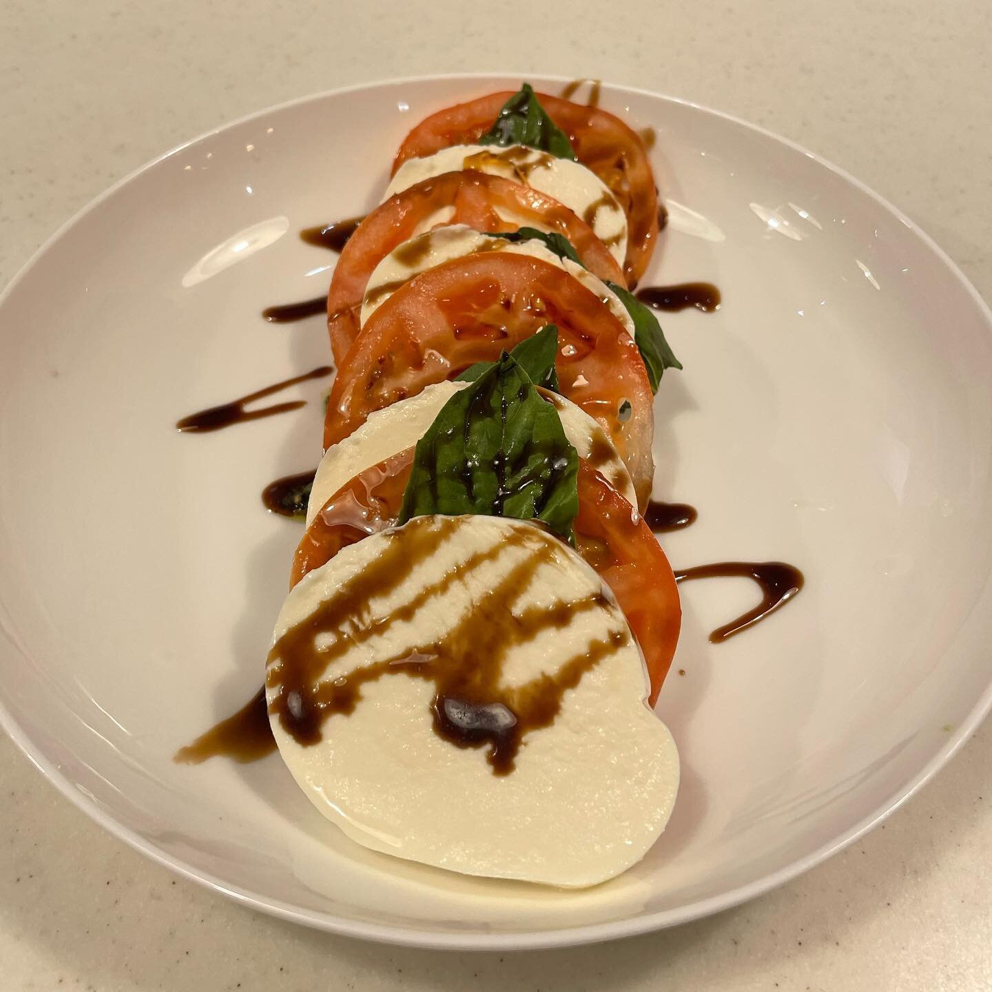 Trying to keep to your diet regime during this holiday season? Why not start it off with a caprese salad? 

Find this caprese salad at our Kaimuki location with fresh mozzarella, red ripe tomatoes, basil leaves and balsamic vinaigrette. 

We know it&