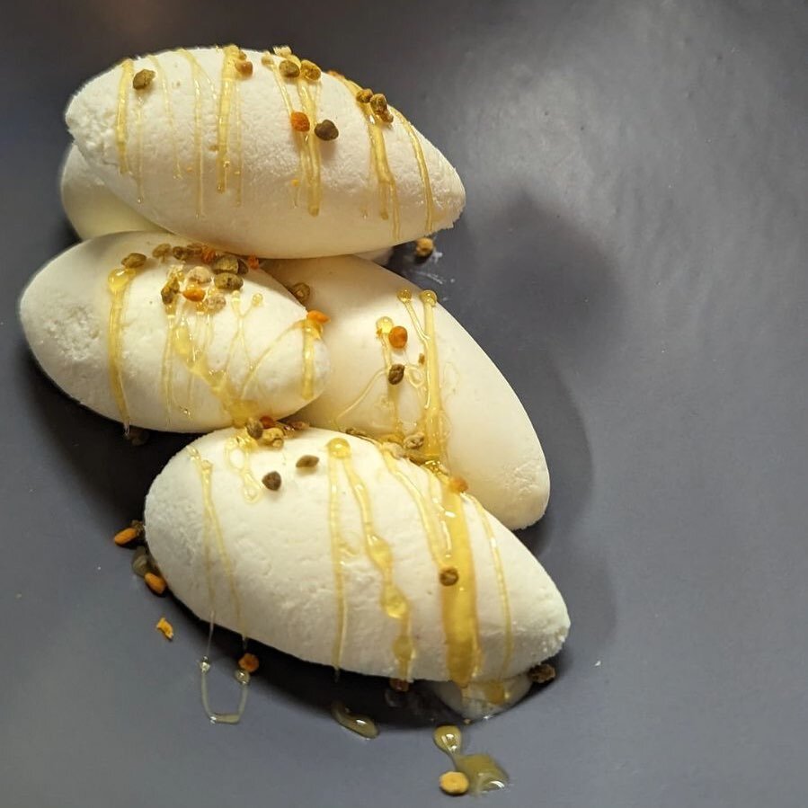 There&rsquo;s some serious buzz about our ice cream.

bergamont ice cream / golden syrup / bee pollen