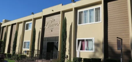 21921 LANARK ST CANOGA PARK, CA 91304