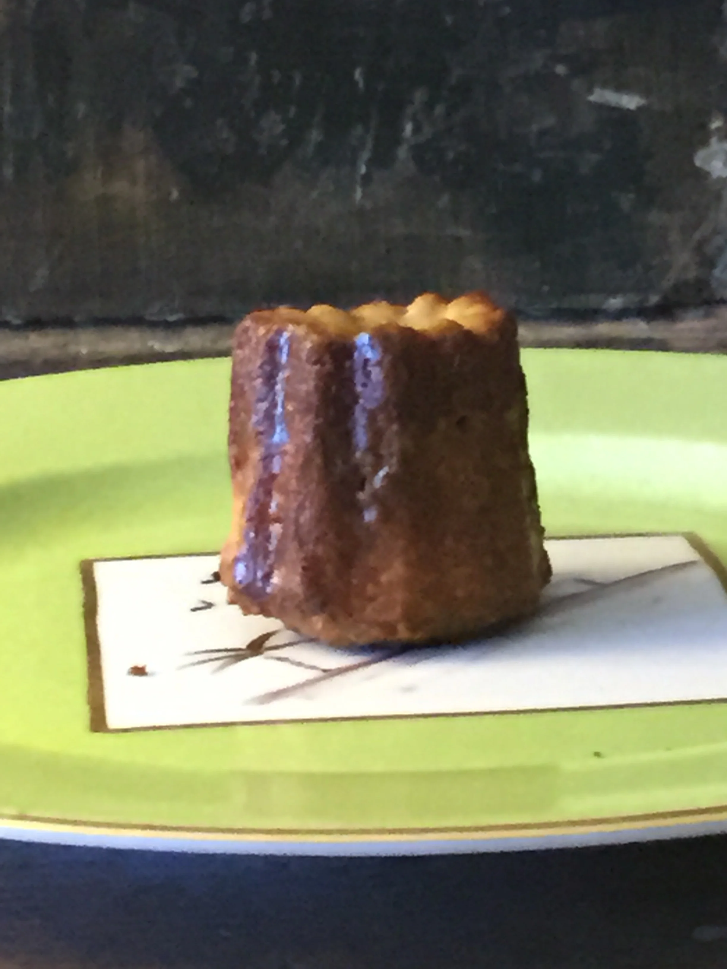 Cannelés de Bordeaux