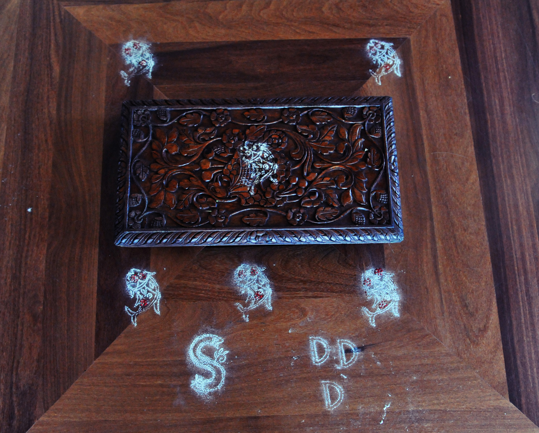 home_rangoli.jpg