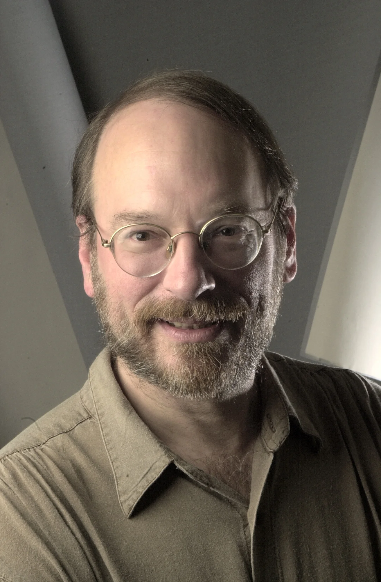 Head Shot 1.jpg