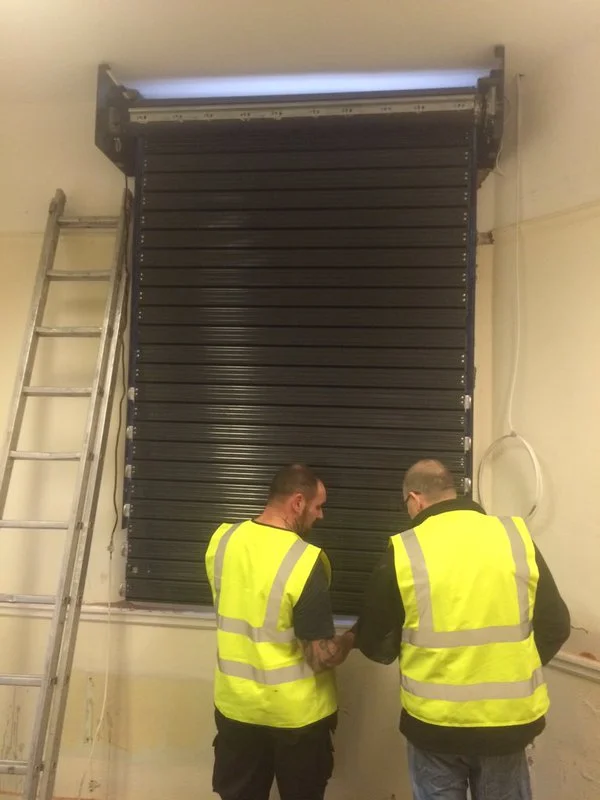 EYS SR4 Shutter Installation.jpg