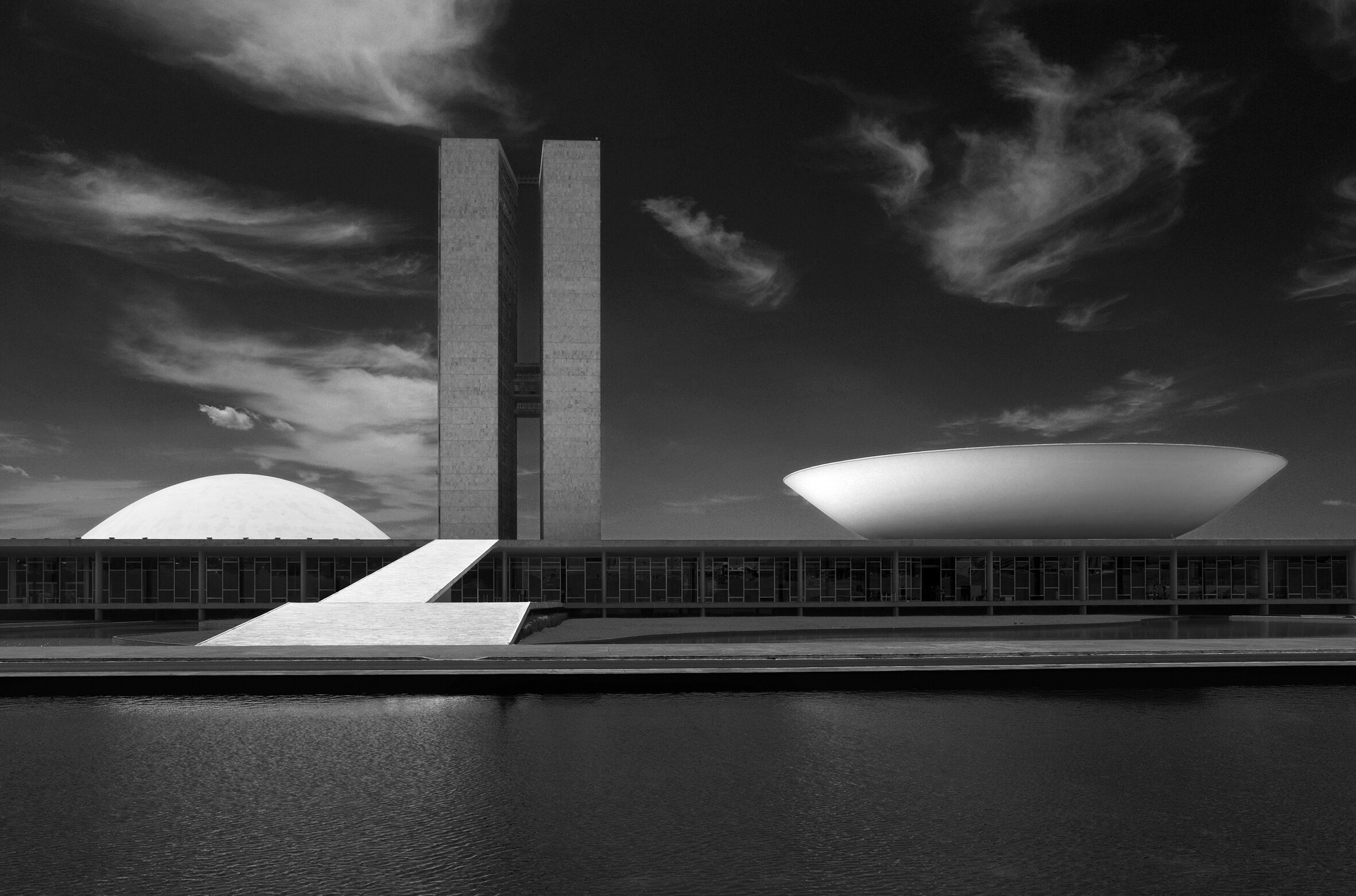 The National Congress, Brasilia, 2011.jpg