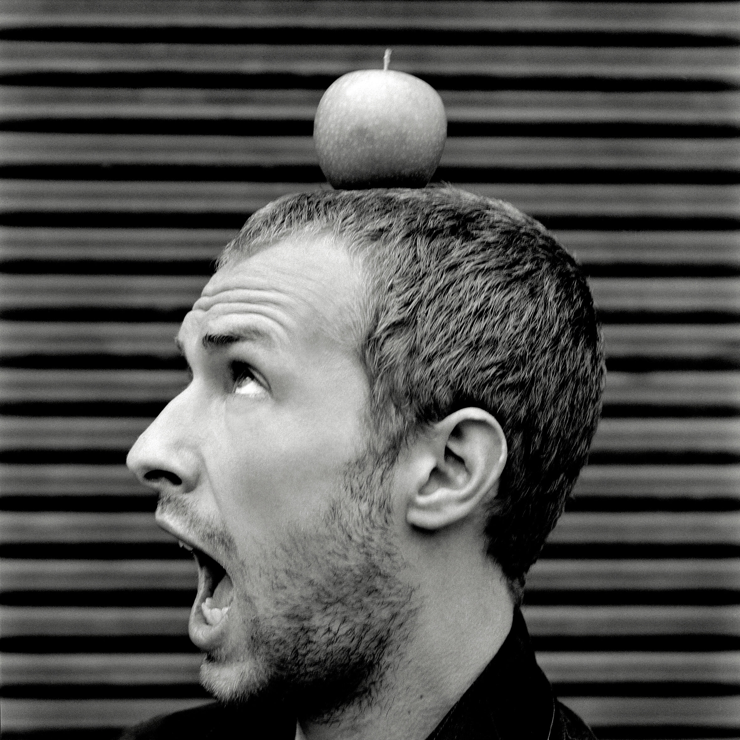 Chris Martin (Coldplay) London, 2003.jpg