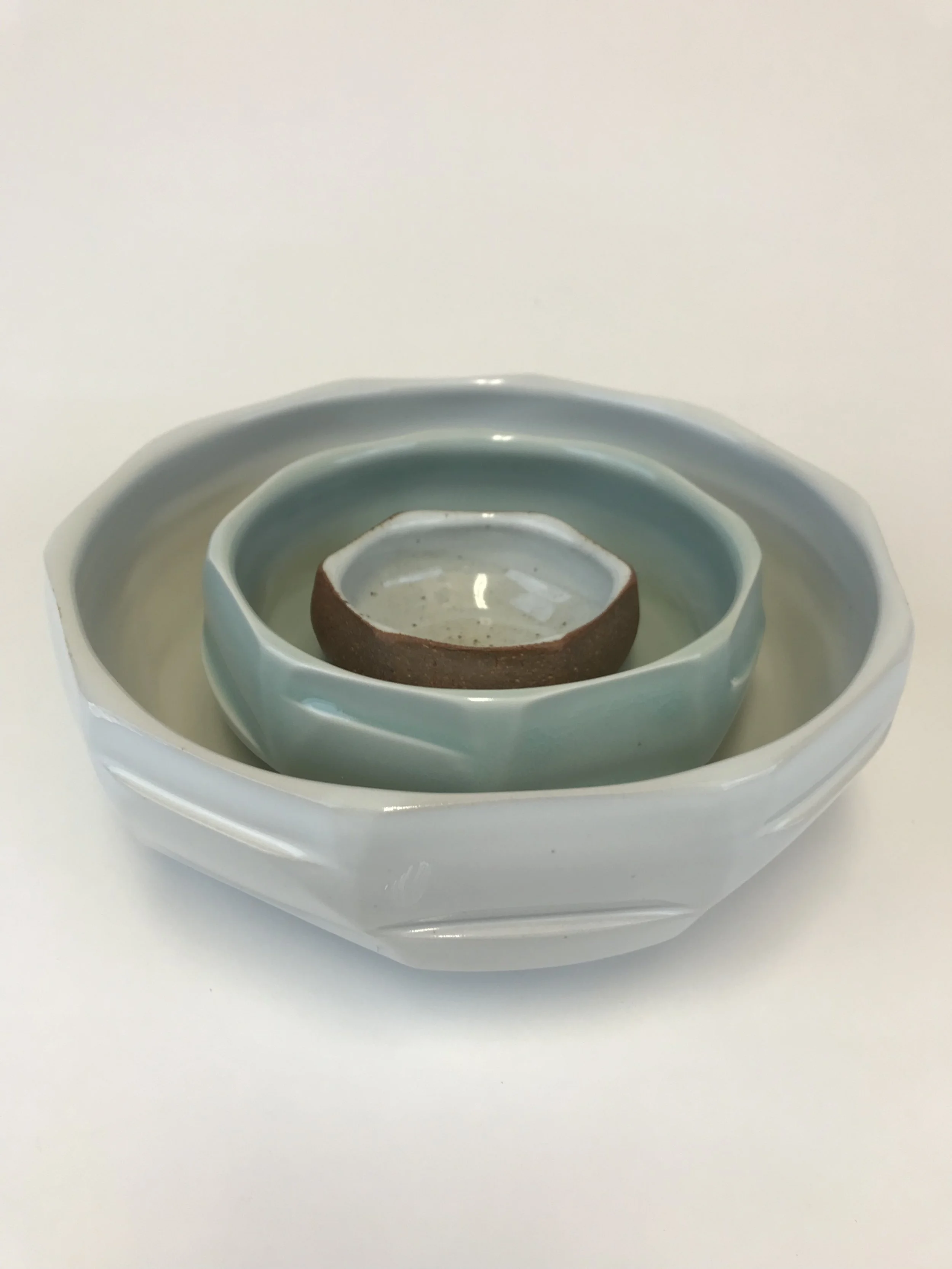 2. Nesting Bowl Set
