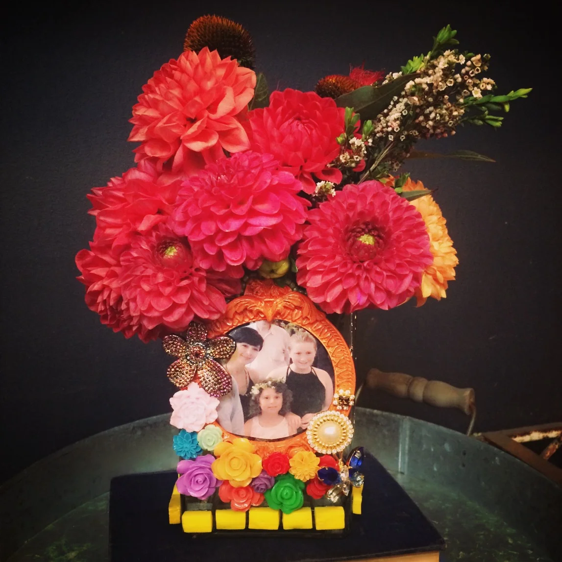 Repurpose Jewelry Picture Frame Glass Vase & Flower Arrangement Class