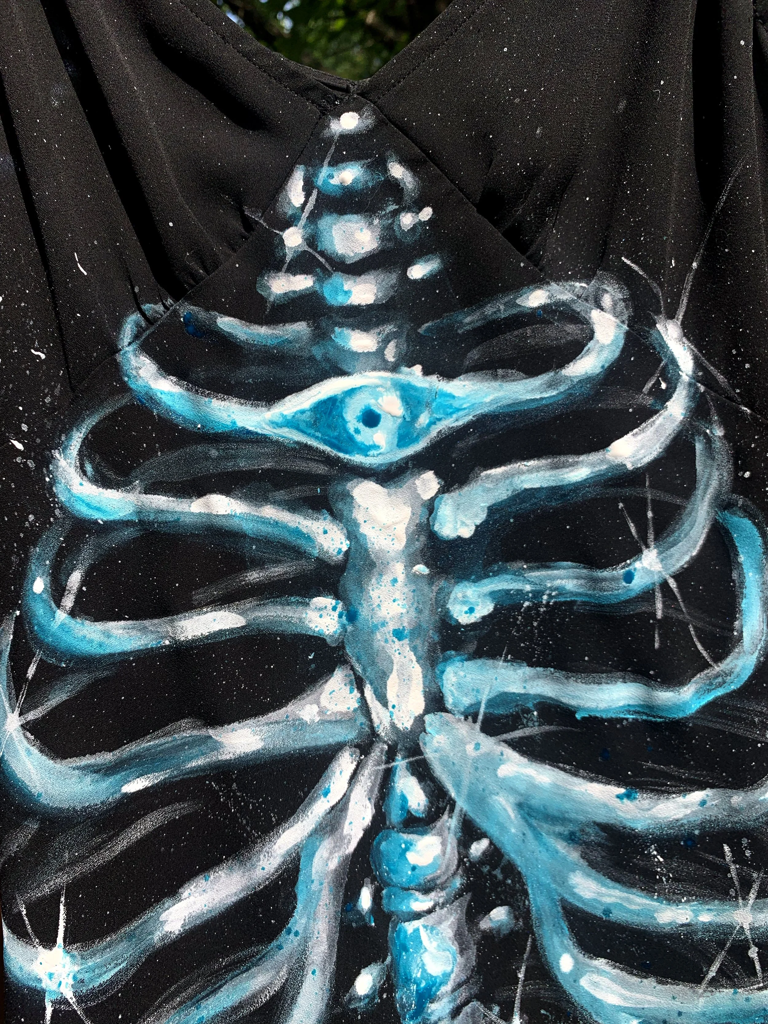 borgbluebonesdetail.jpg