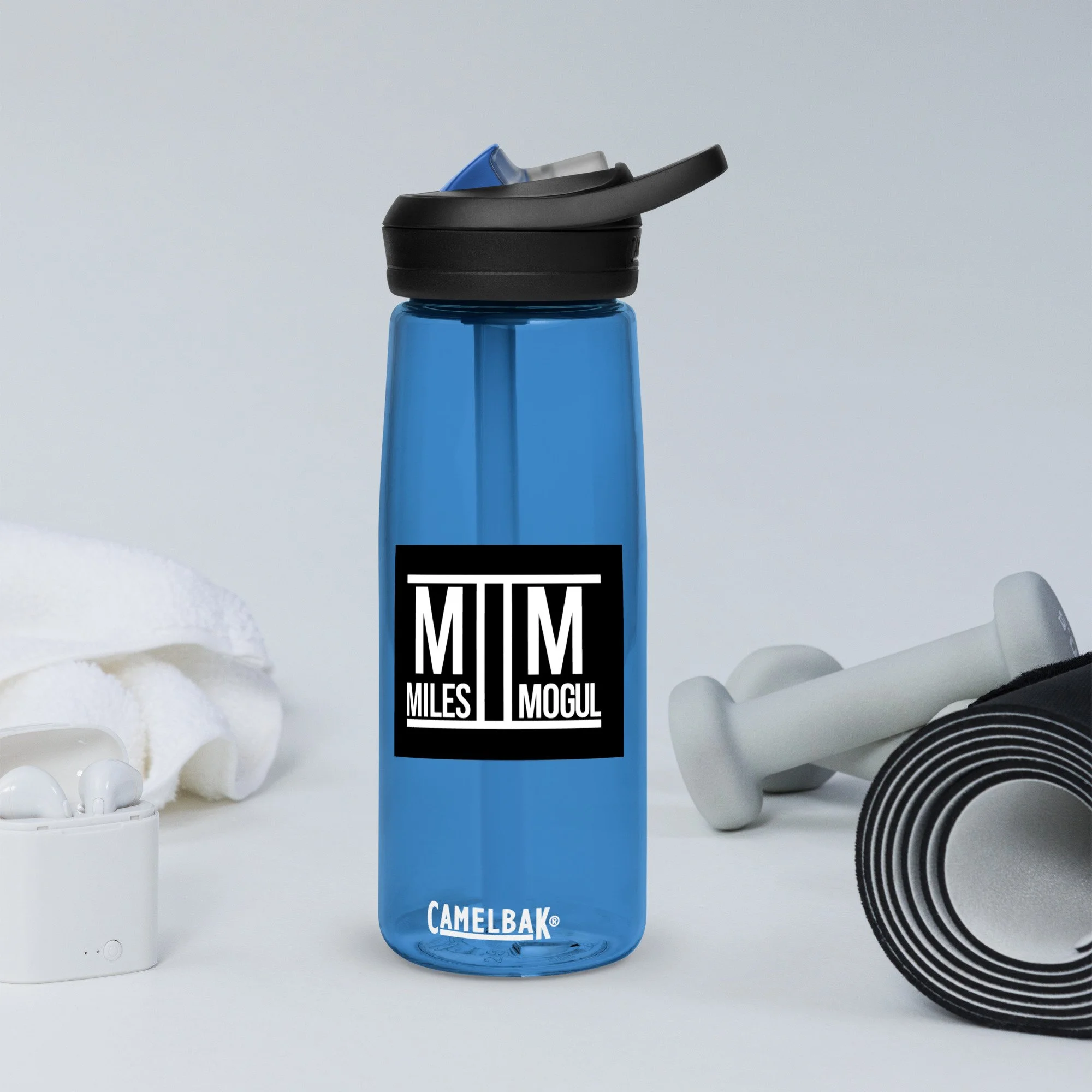 sports-water-bottle-oxford-blue-front-64850fdc8b6aa.jpg