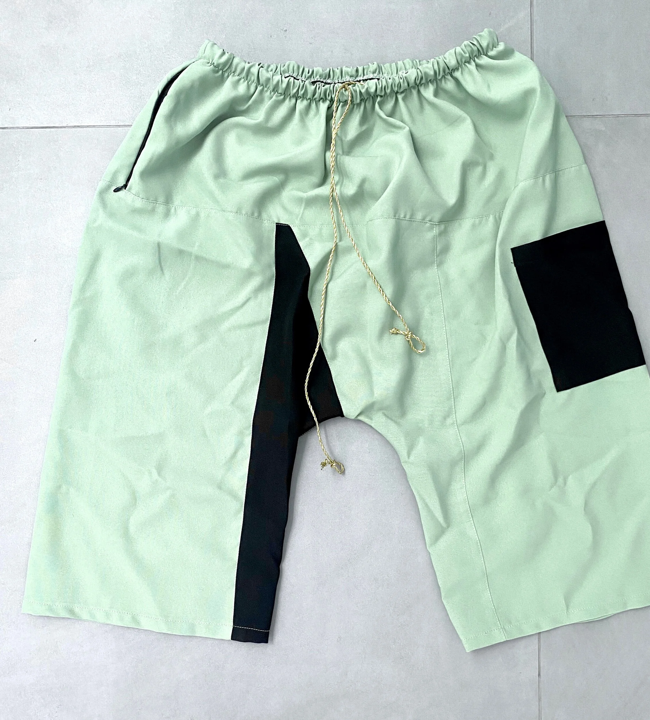 A19AF901-1210-440B-9F04-88430EF54099