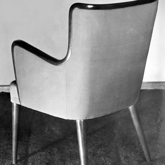 Poltrona (armchair) , 1945. 