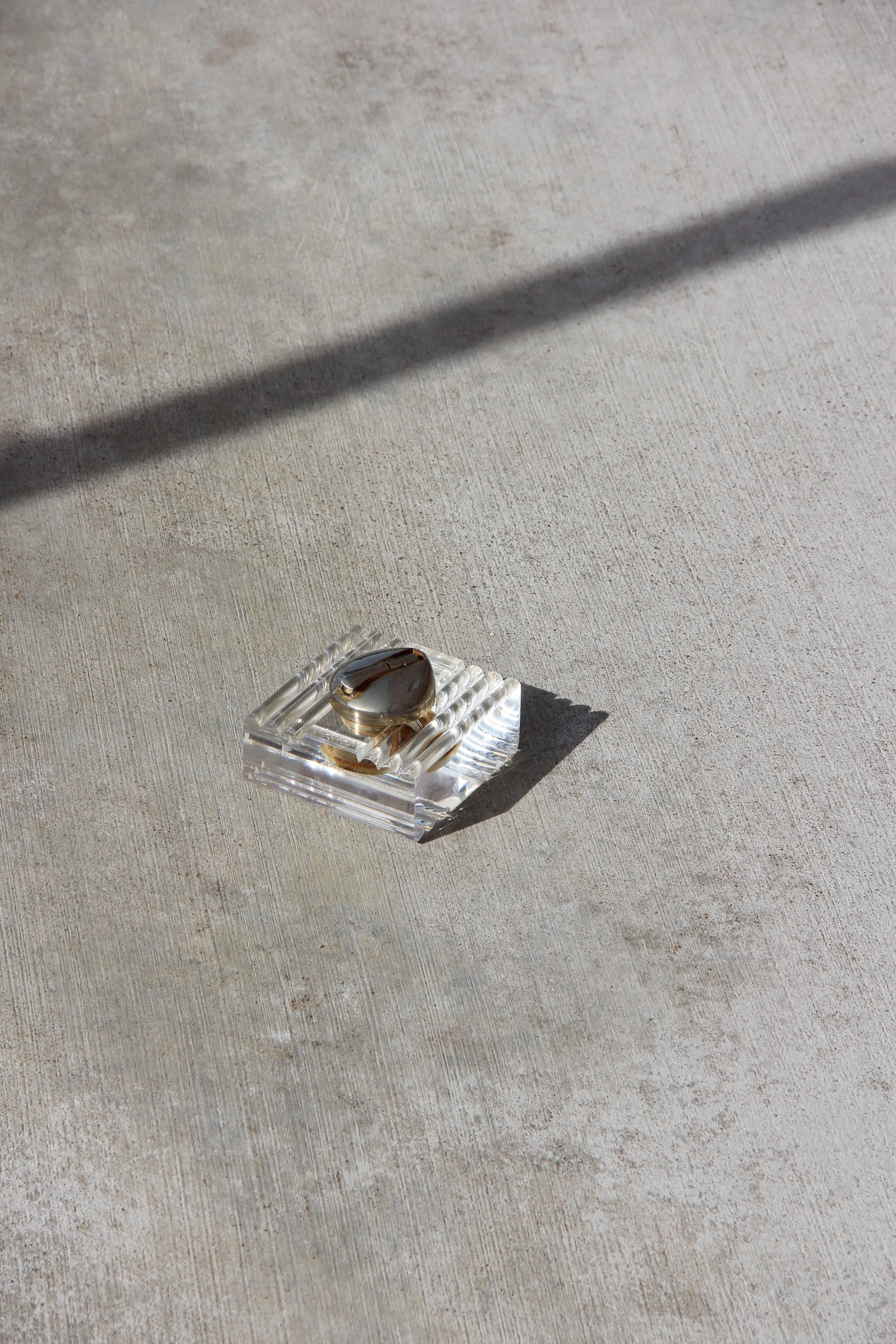 acrylic table lighter 1.jpg