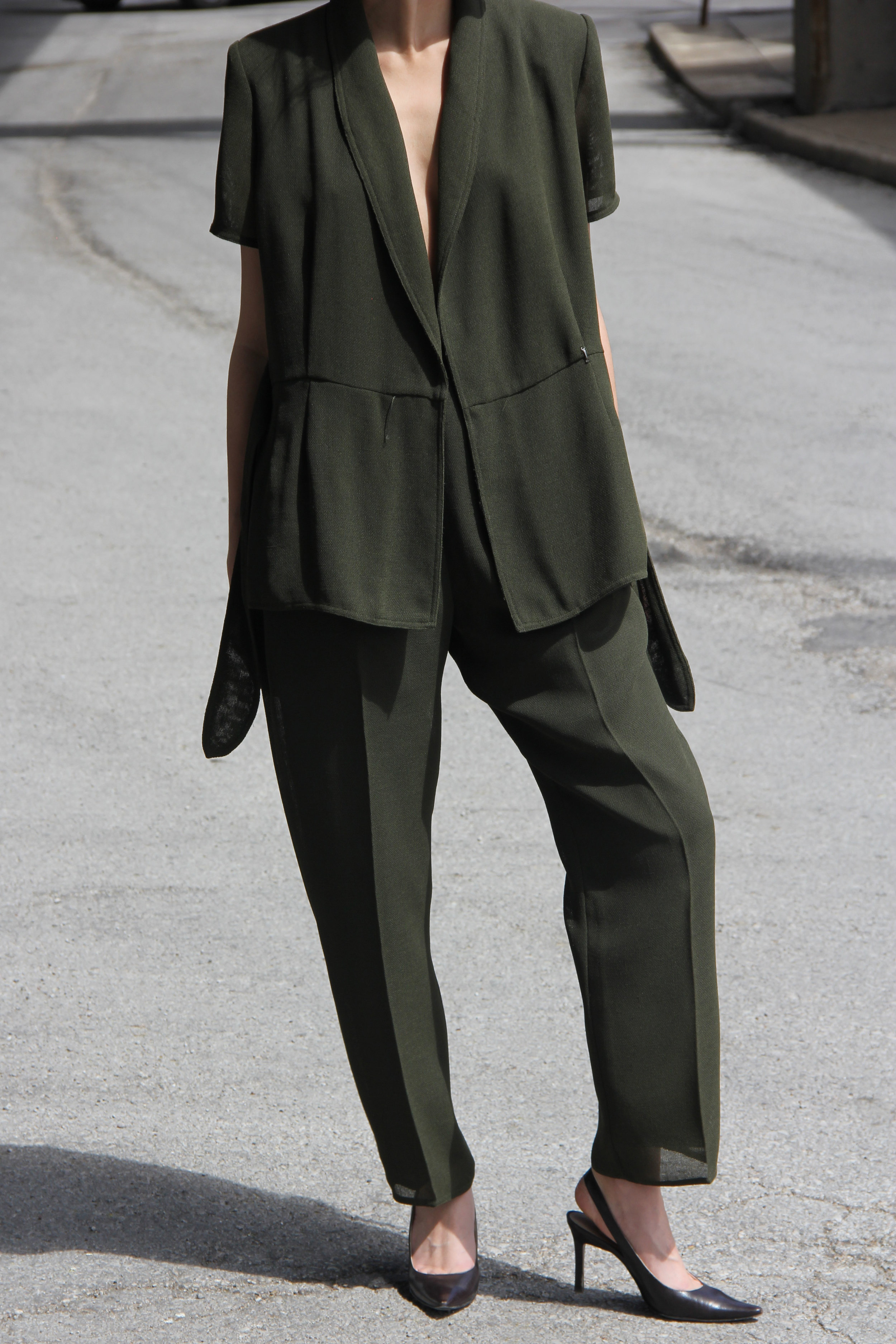 open weave suit 1.jpg