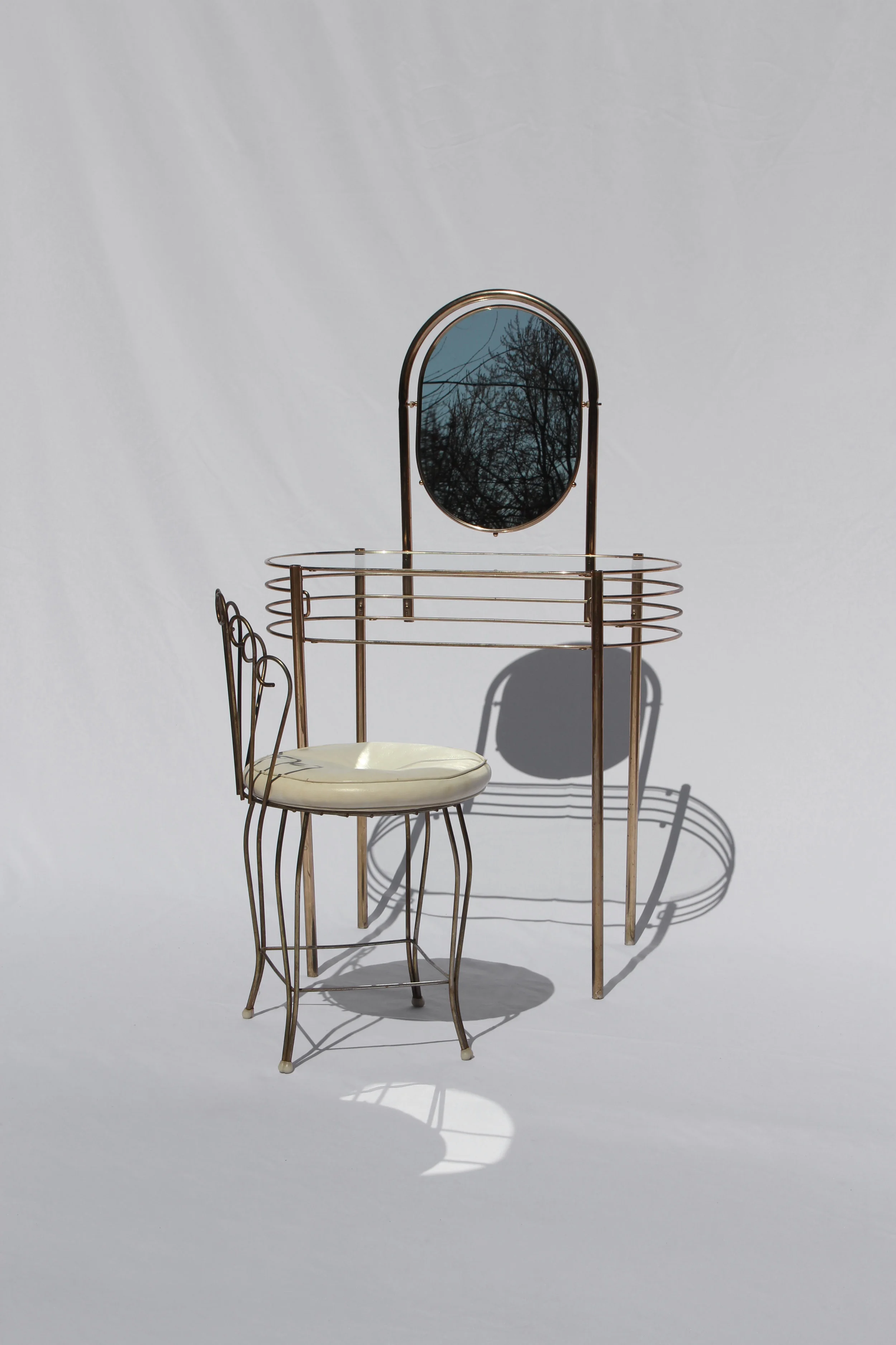 bar table and chair 1.jpg