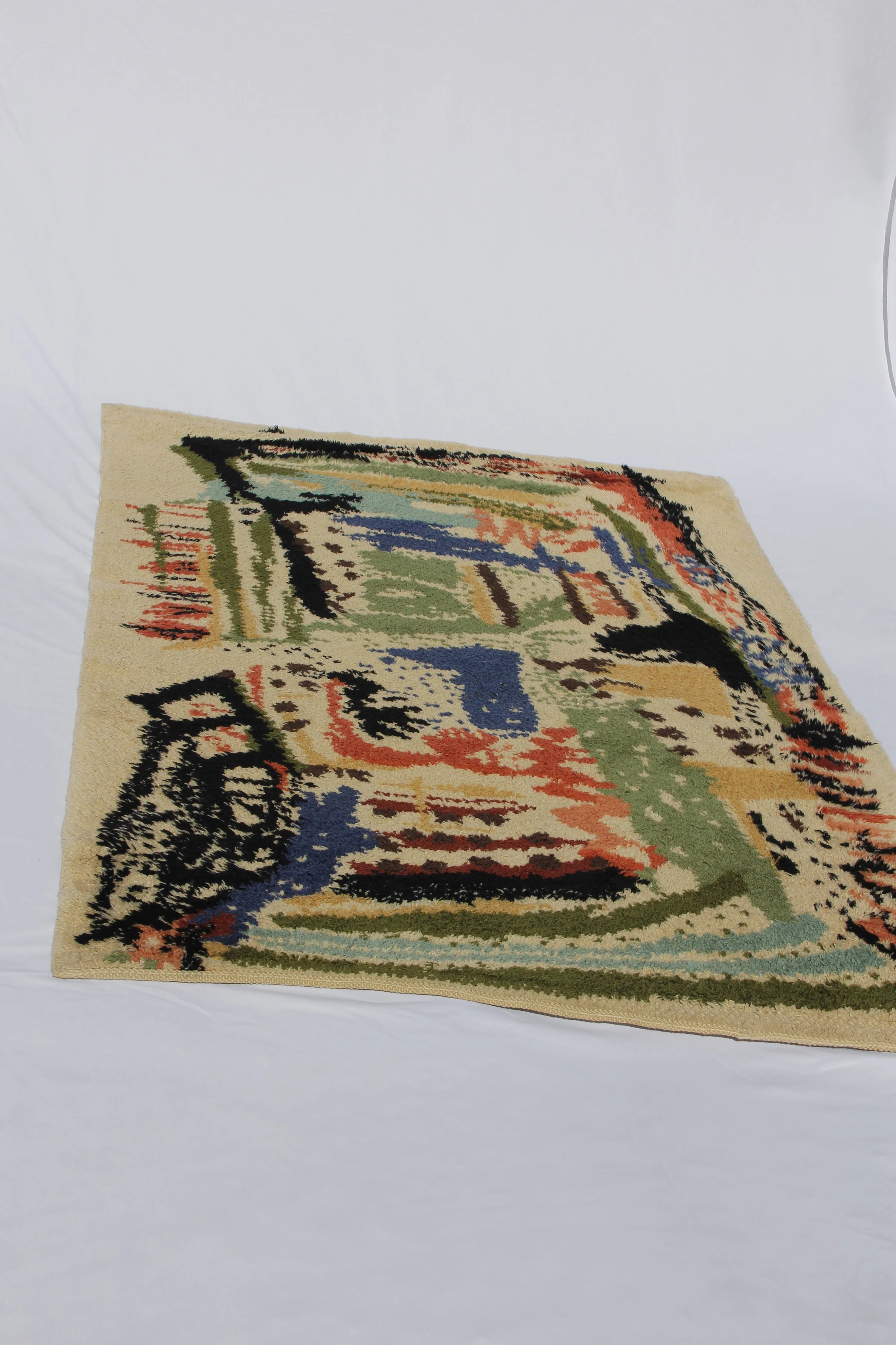 modernist rug 1.jpg
