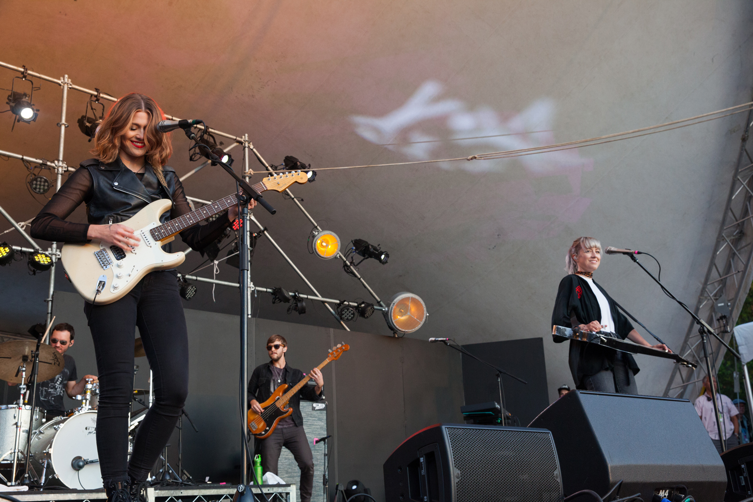   Larkin Poe Christine McAvoy Photography  