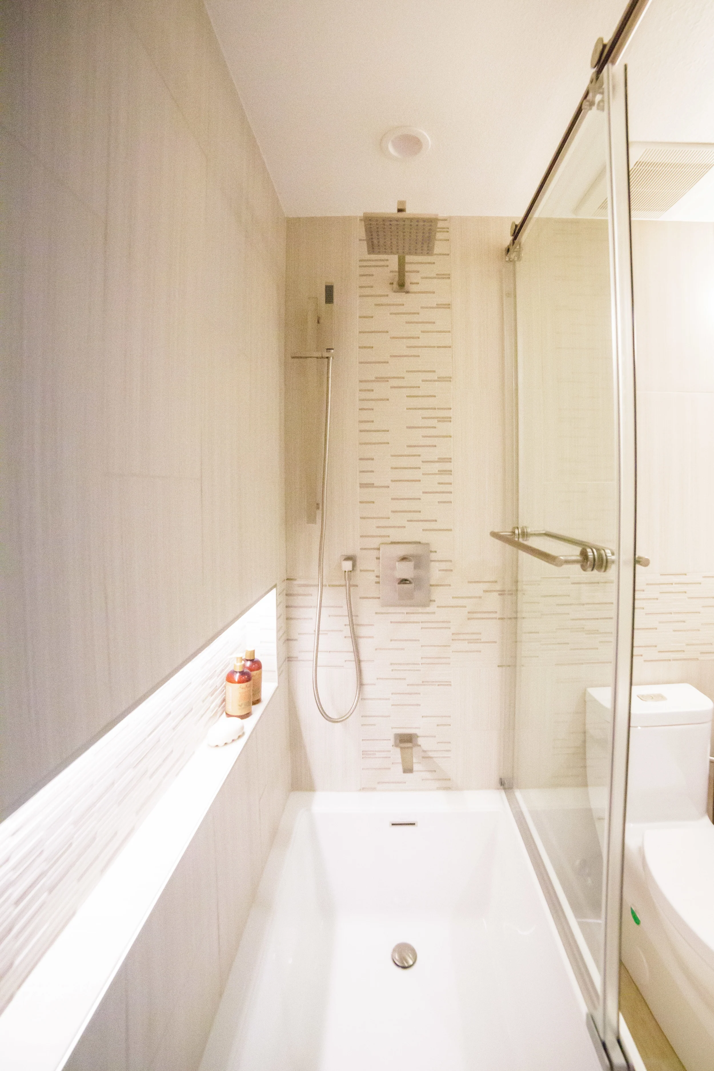 CJ Seavall_Design_Bathroom_Shower_2016 Peak Award Winner 4.JPG