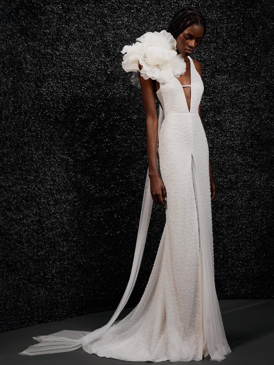 woman wearing Vera Wang Bride Carole wedding dress