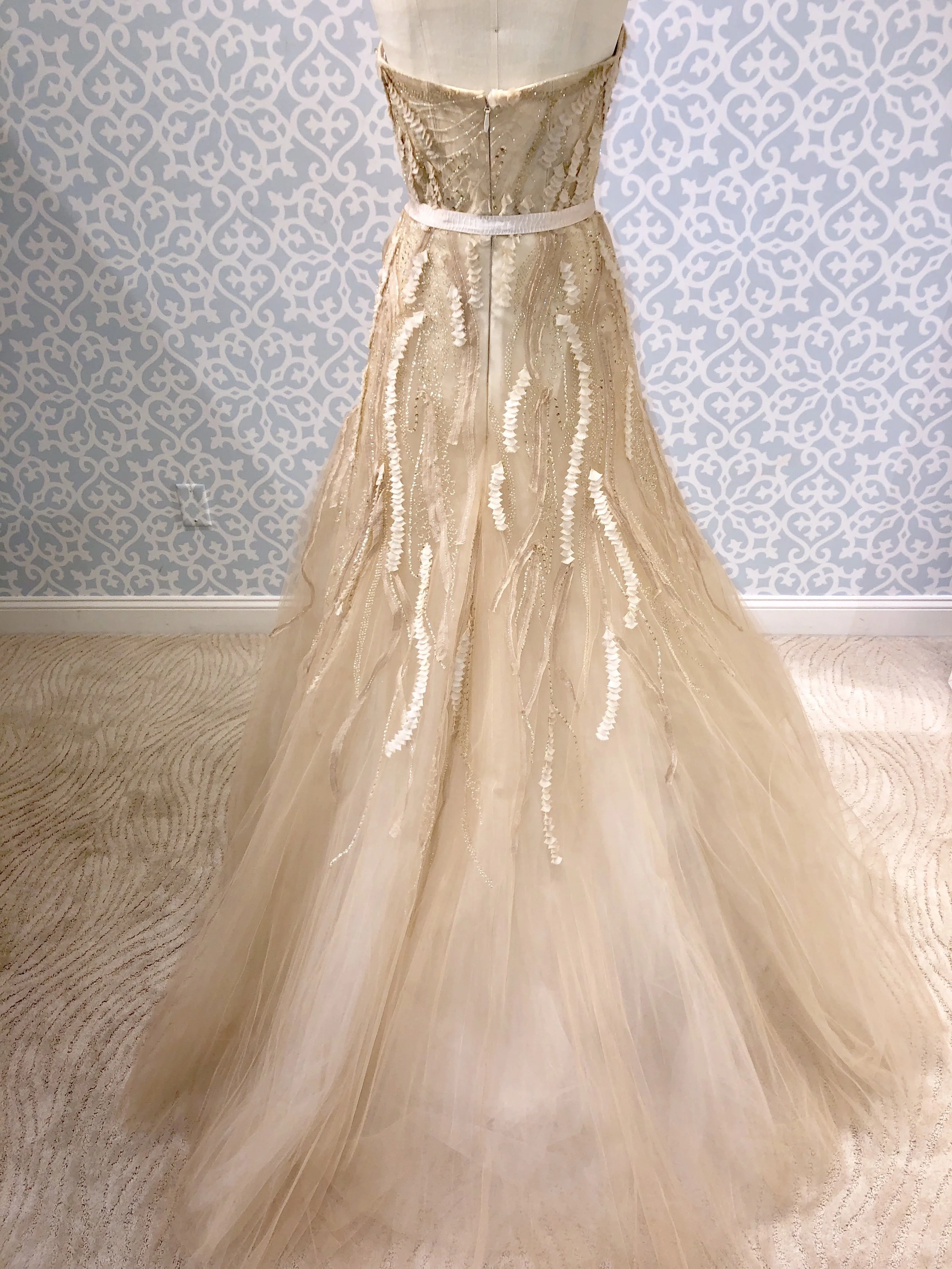 monique lhuillier gowns sale