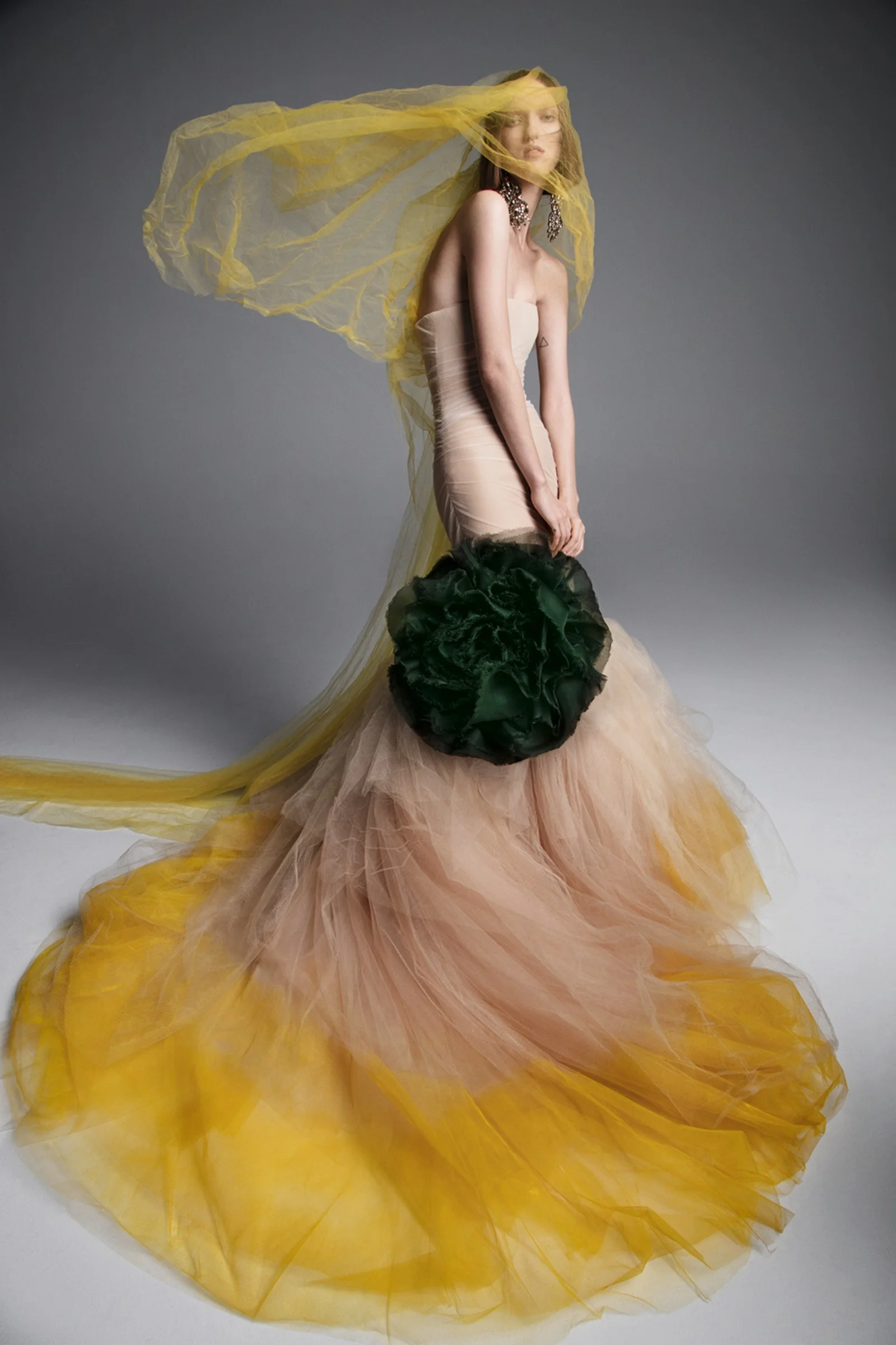 008_pavlova_vera_wang_bridal_spring_2019_jpg_7558.jpg